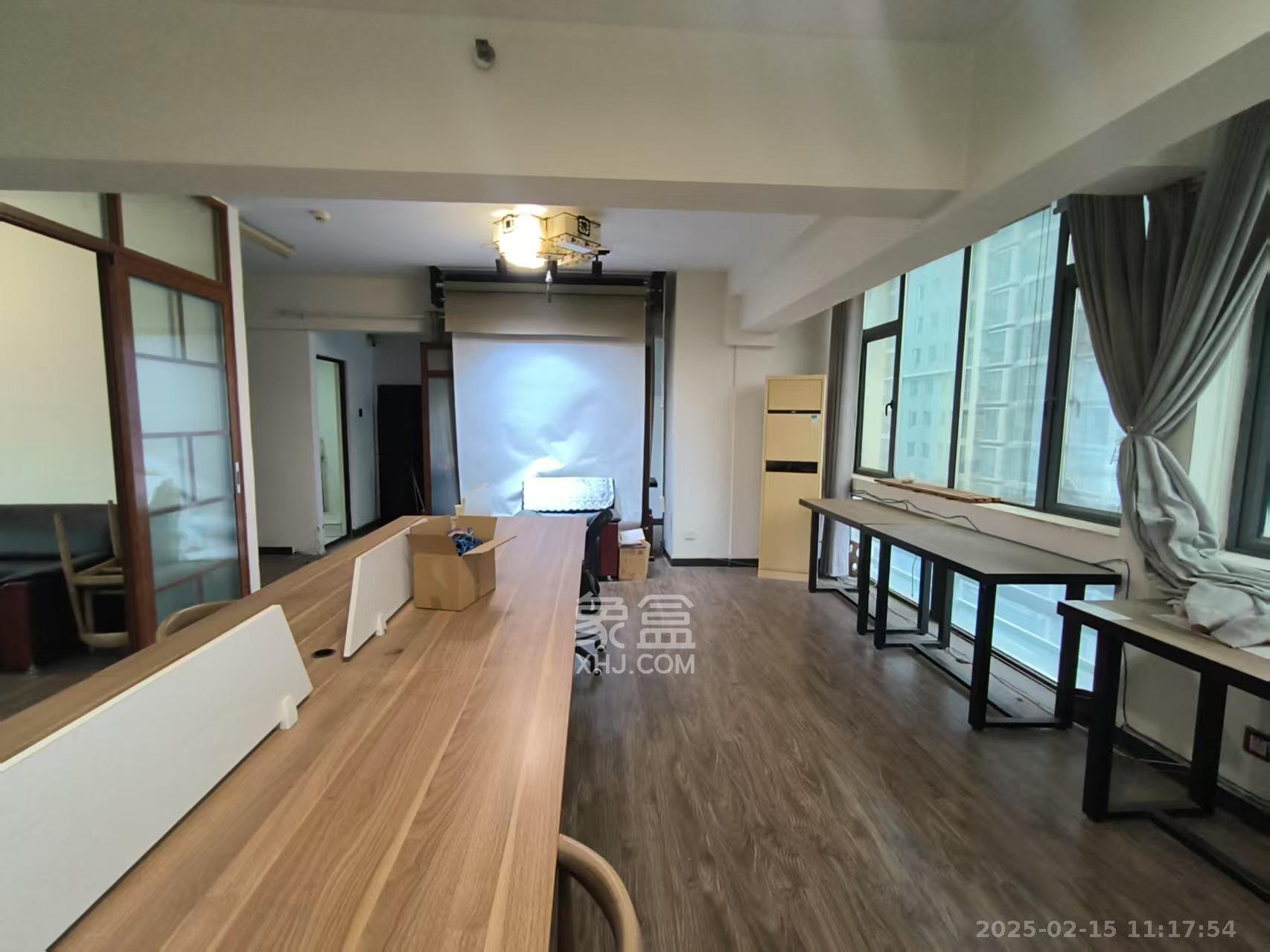 湘域中央  1室1厅1卫    3500.0元/月室内图