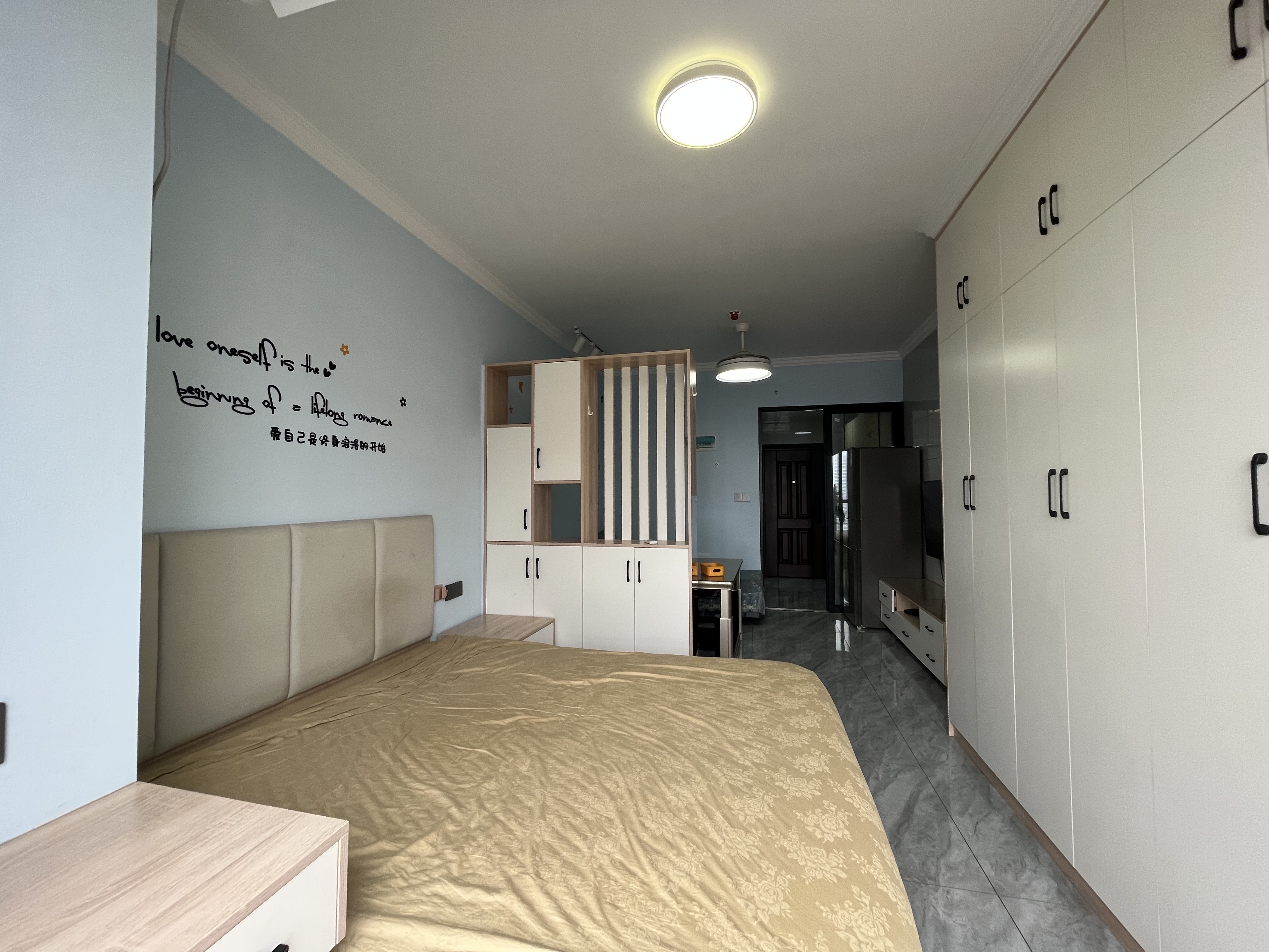 鸿浩达吉星广场(秀石街)  1室1厅1卫    1000.0元/月室内图