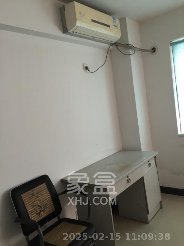 西城龙庭  4室2厅2卫    3000.0元/月 西城龙庭  4室2厅2卫    3000.0元/月室内图