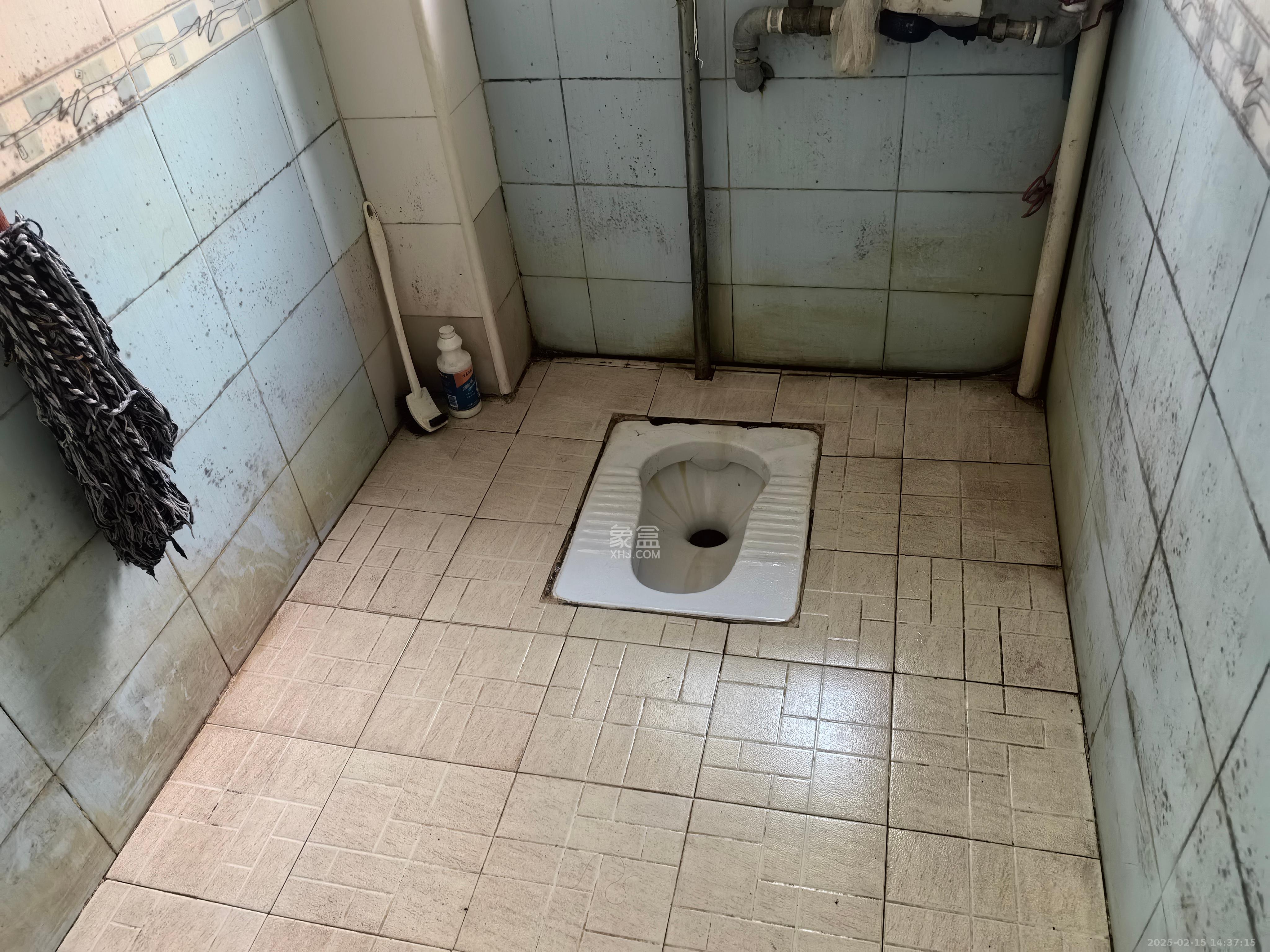 四星客车厂(四星小区) 3室2厅1卫 1600.0元/月 四星客车厂(四星小区) 3室2厅1卫 1600.0元/月室内图