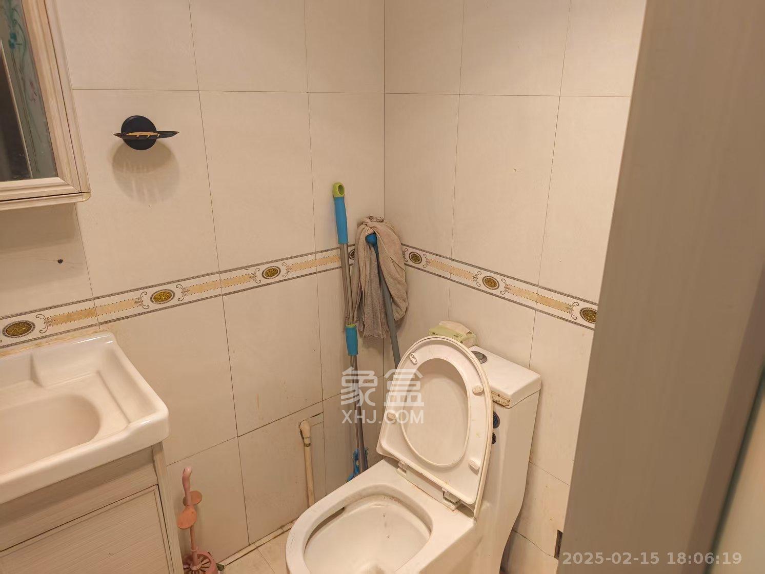 建鑫二期 1室1厅1卫 950.0元/月 建鑫二期 1室1厅1卫 950.0元/月室内图