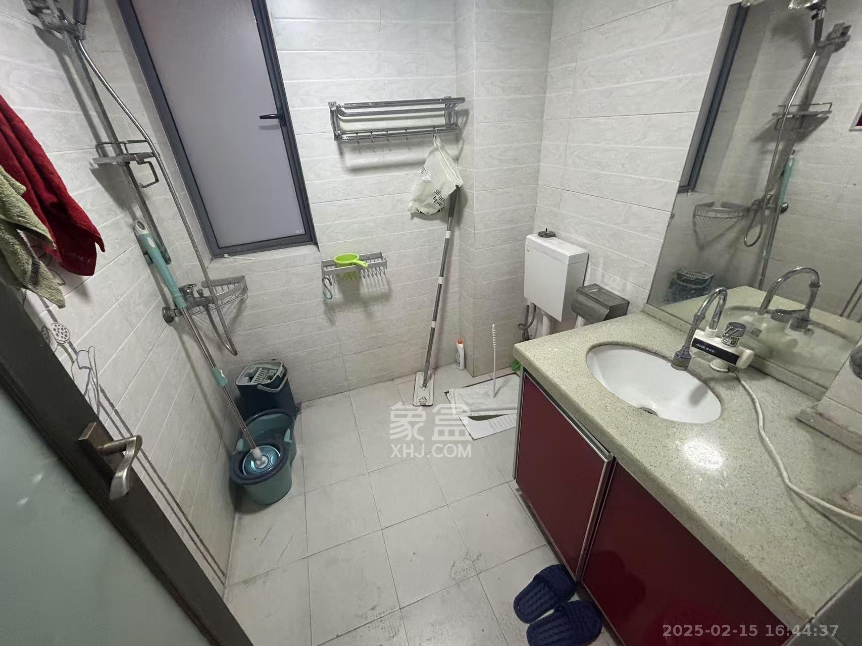 上海城小区 3室2厅1卫 1600.0元/月 上海城小区 3室2厅1卫 1600.0元/月室内图