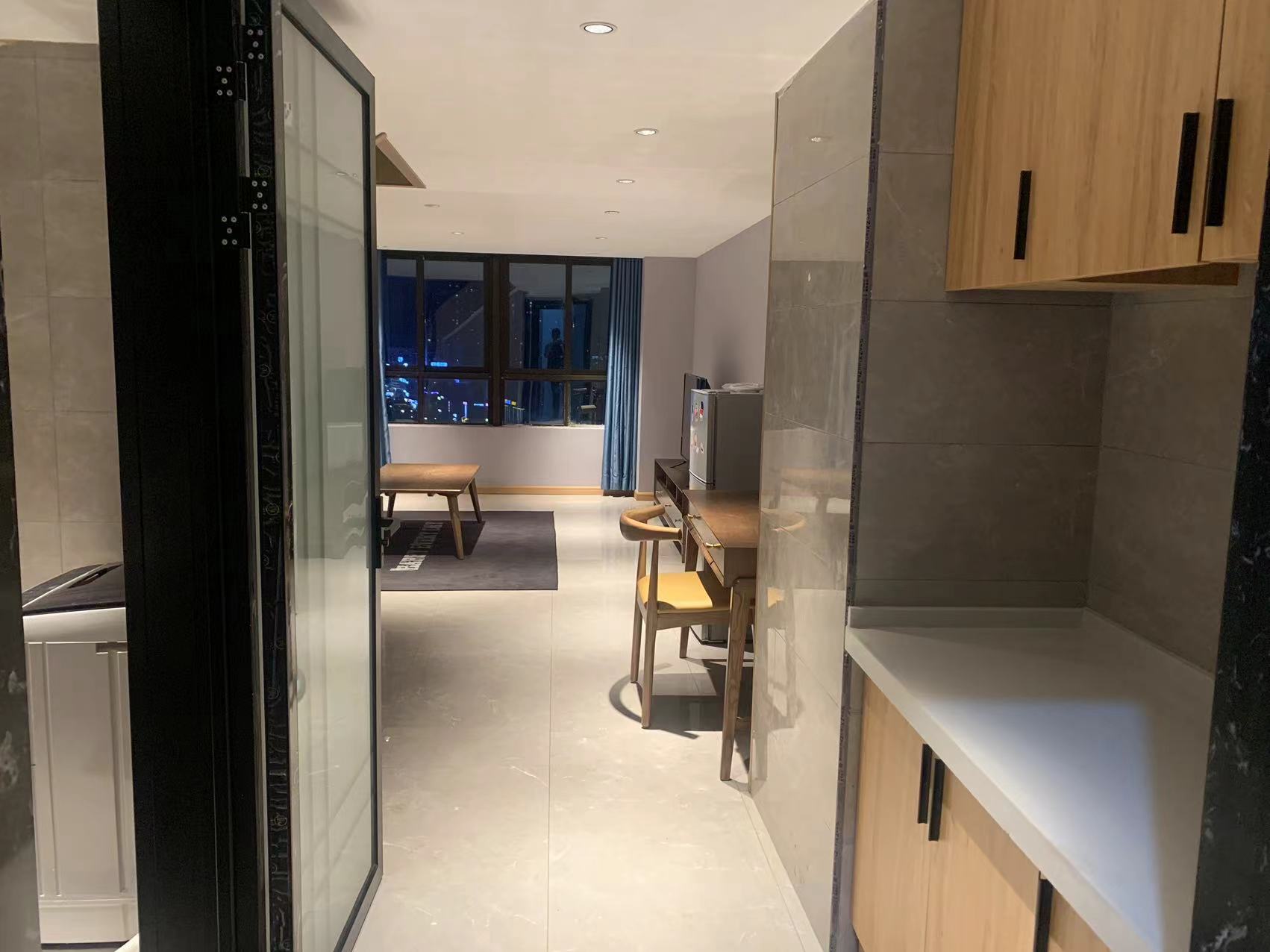 万恒公馆 1室0厅0卫 2000.0元/月 万恒公馆 1室0厅0卫 2000.0元/月室内图