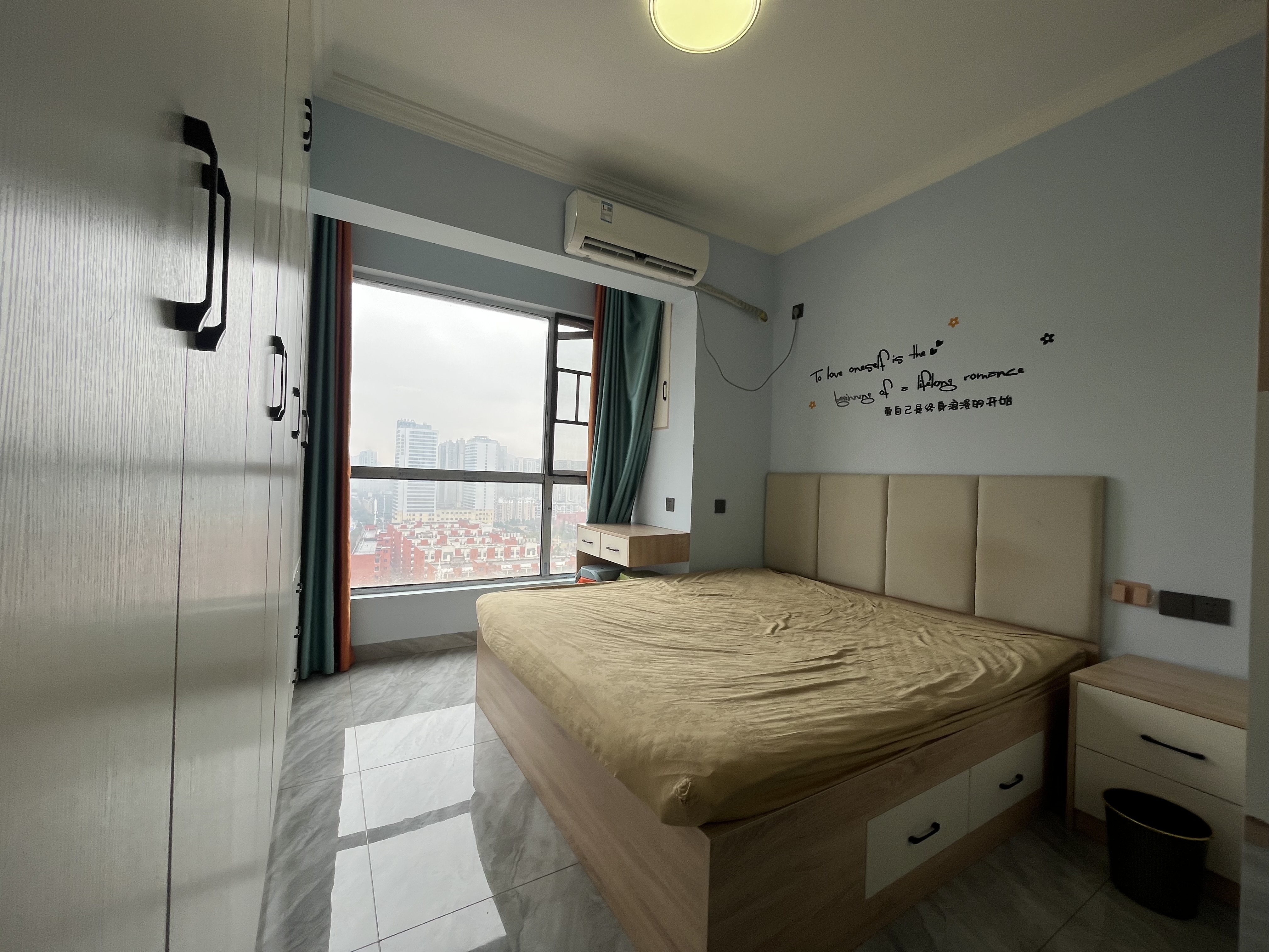 鸿浩达吉星广场(秀石街)  1室1厅1卫    1000.0元/月室内图