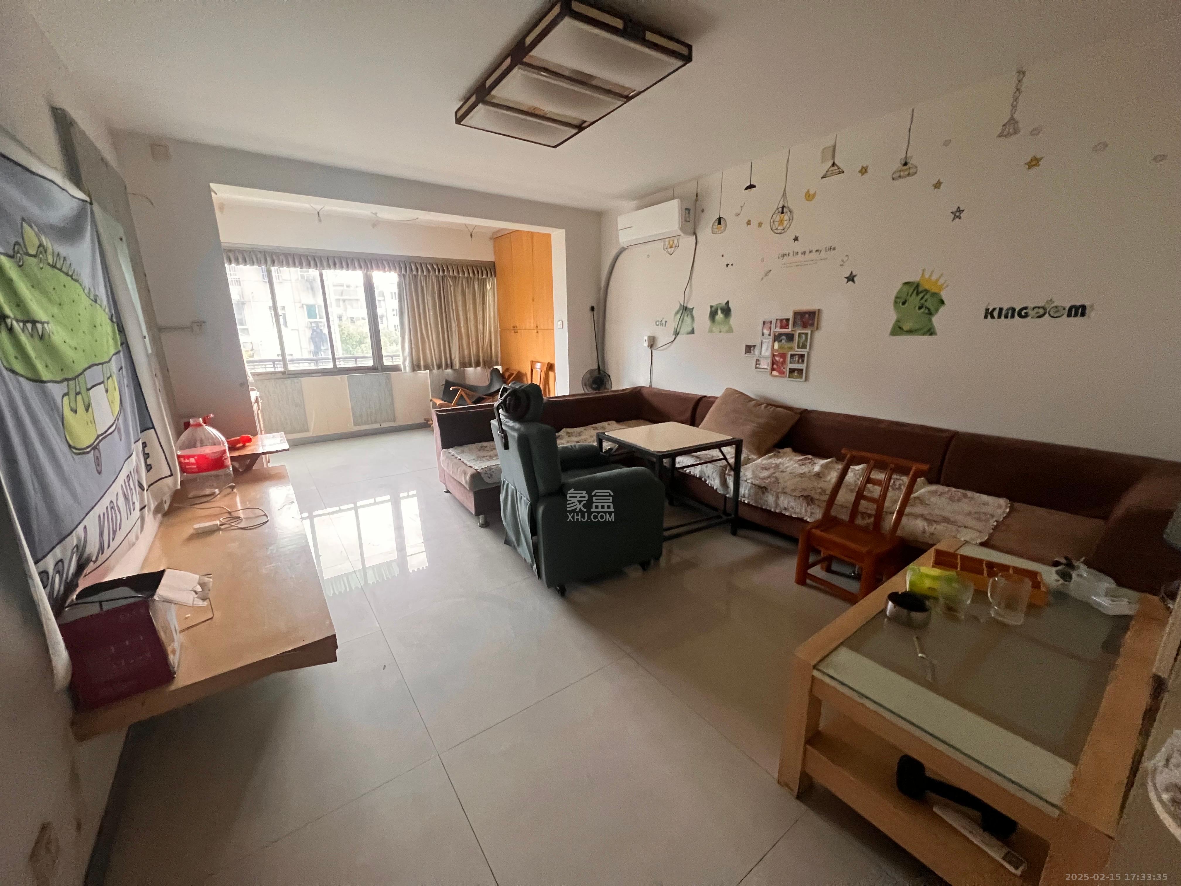 新世纪家园  2室1厅1卫    2500.0元/月 新世纪家园  2室1厅1卫    2500.0元/月室内图