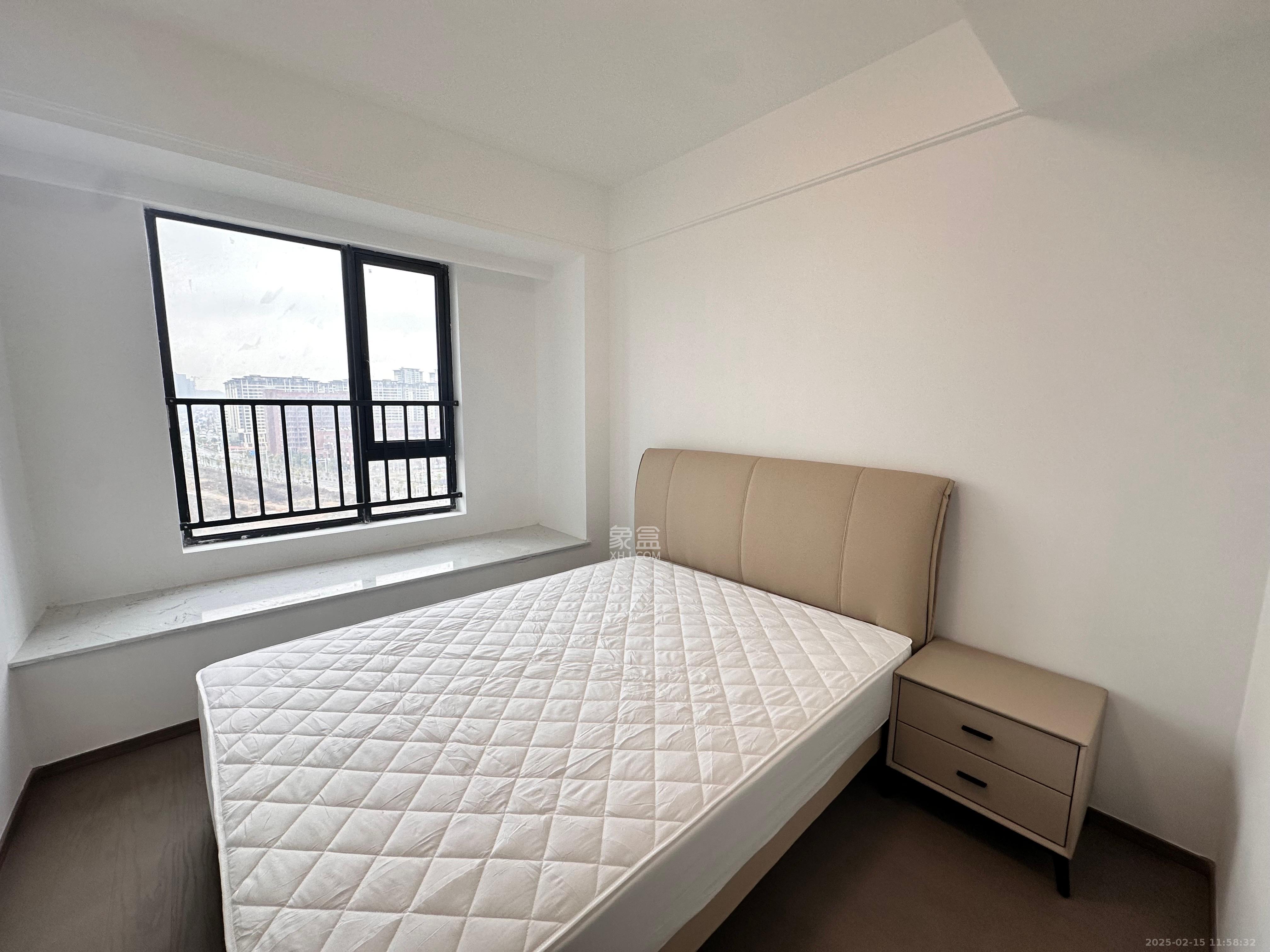 百世云境  4室2厅1卫    3500.0元/月 百世云境  4室2厅1卫    3500.0元/月室内图