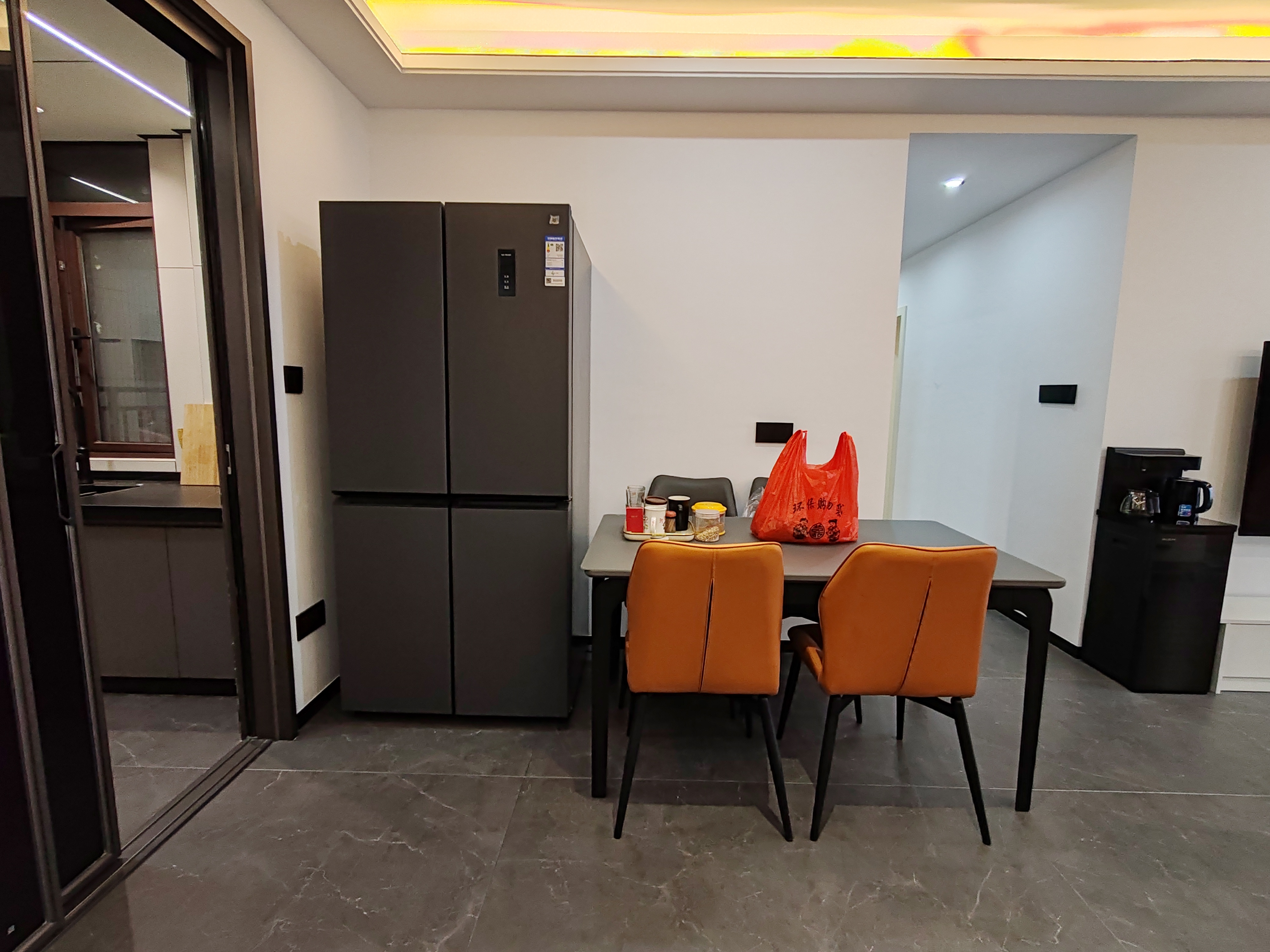 德大揽胜 3室2厅2卫 2280.0元/月 德大揽胜 3室2厅2卫 2280.0元/月室内图