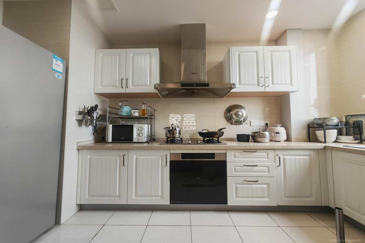 金茂梅溪湖  3室2厅2卫    8500.0元/月 金茂梅溪湖  3室2厅2卫    8500.0元/月室内图