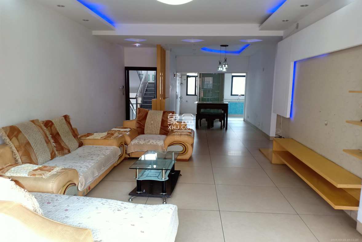 湘湾A区 2室2厅1卫 1200.0元/月 湘湾A区 2室2厅1卫 1200.0元/月室内图