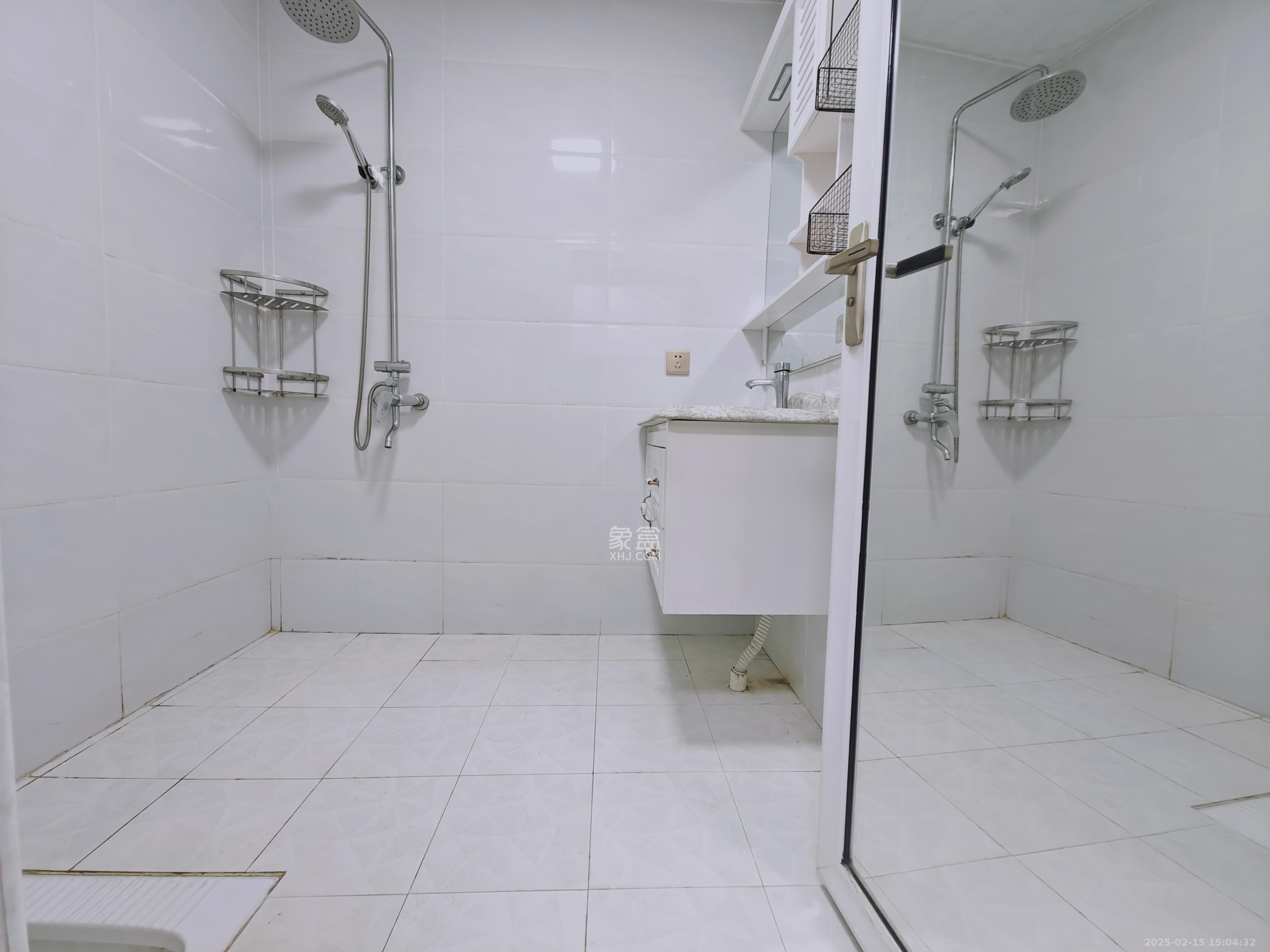 MOMA当代广场  1室1厅1卫    1200.0元/月室内图