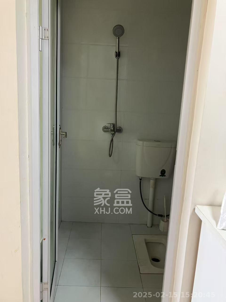 华侨假日中心(晟华苑) 1室1厅1卫 1750.0元/月 华侨假日中心(晟华苑) 1室1厅1卫 1750.0元/月室内图