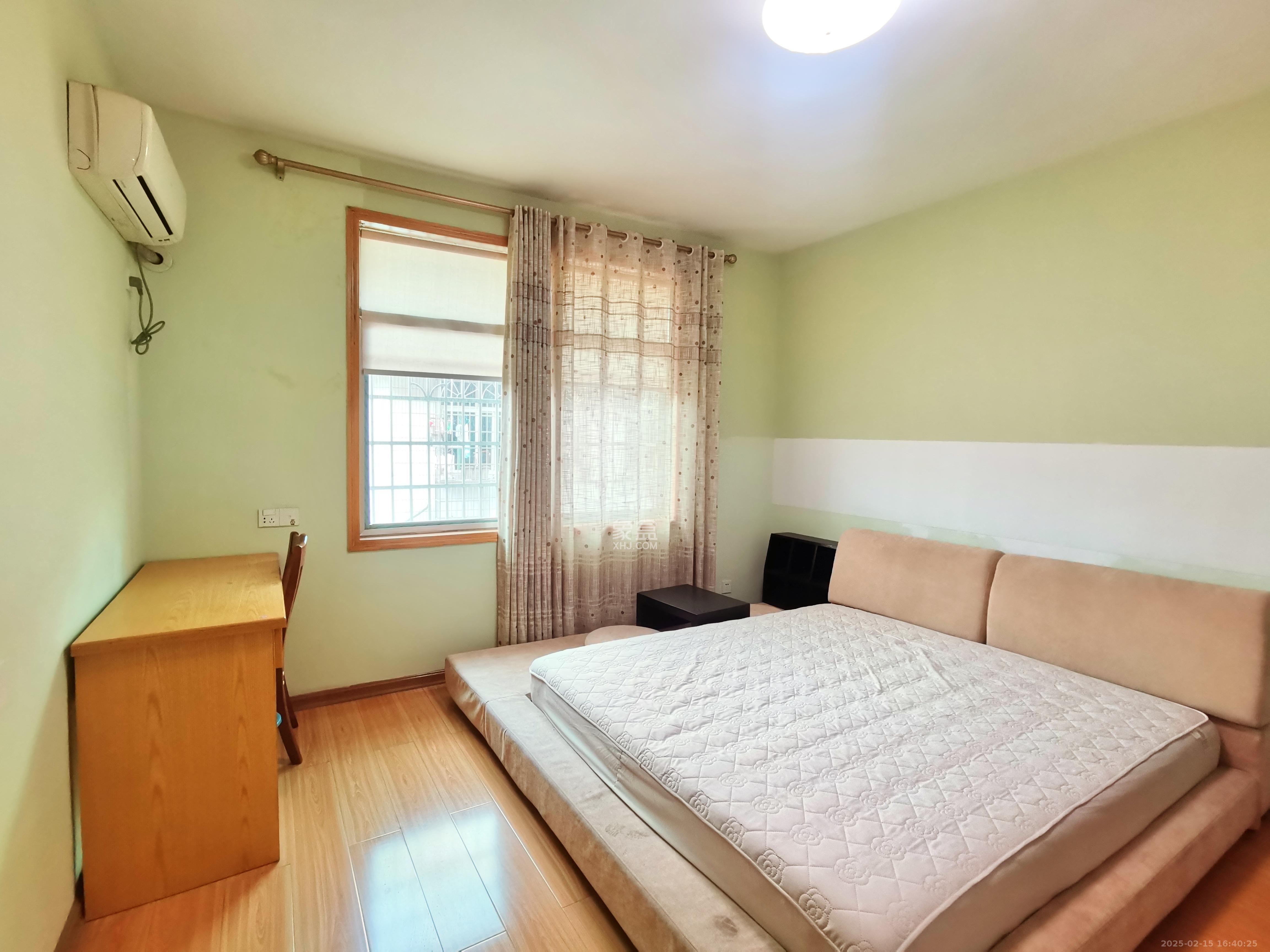 秀峰商贸城 2室2厅1卫 1700.0元/月 秀峰商贸城 2室2厅1卫 1700.0元/月室内图