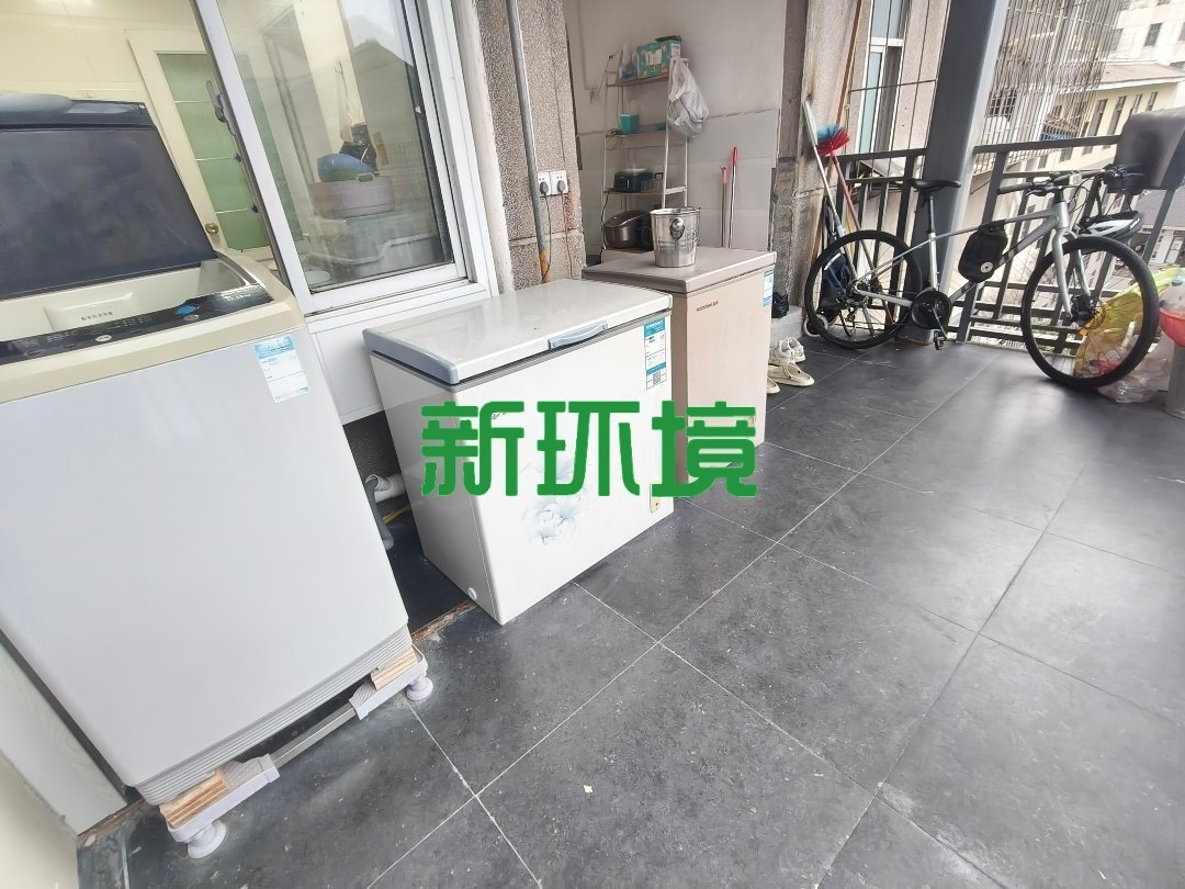 计生委宿舍  3室2厅2卫   49.80万客厅
