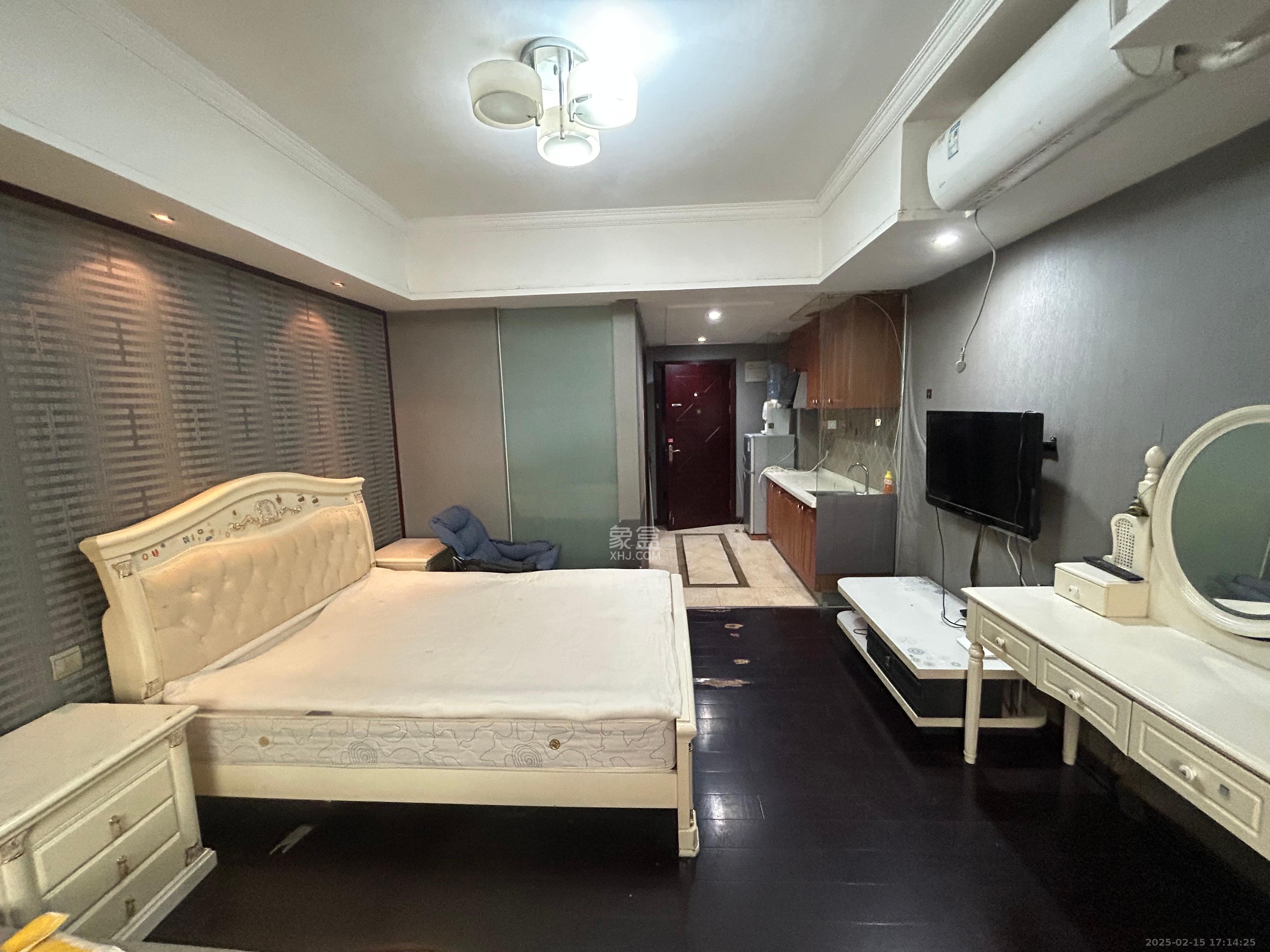 沁园春御院  1室1厅1卫   1700.00元/月