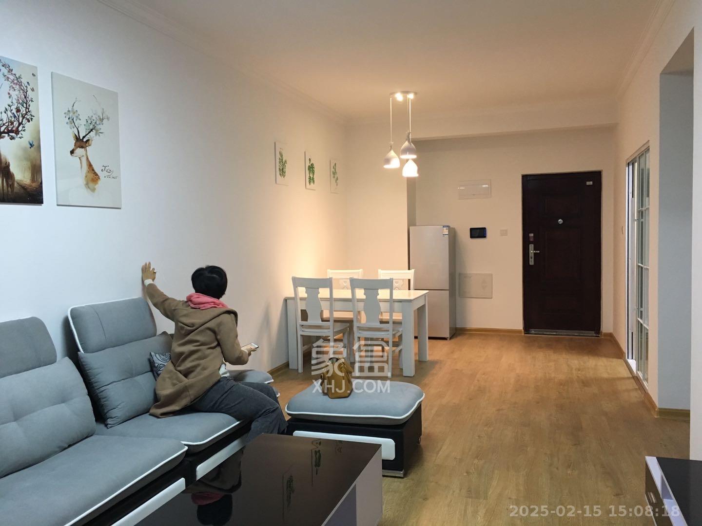 中建信和城  3室1厅1卫   2600.00元/月室内图