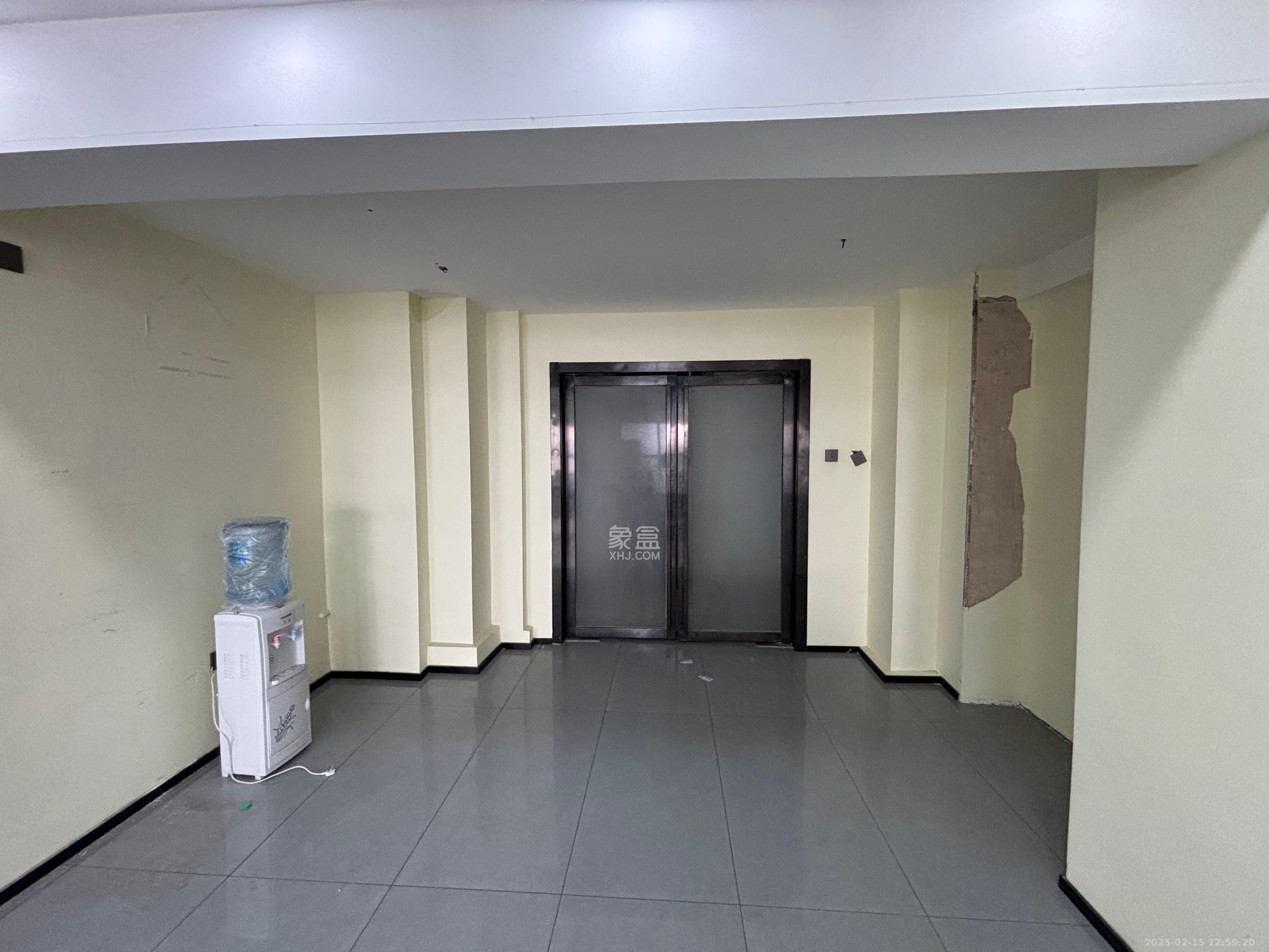 当代滨江MOMA  2室2厅1卫    4500.0元/月 当代滨江MOMA  2室2厅1卫    4500.0元/月室内图