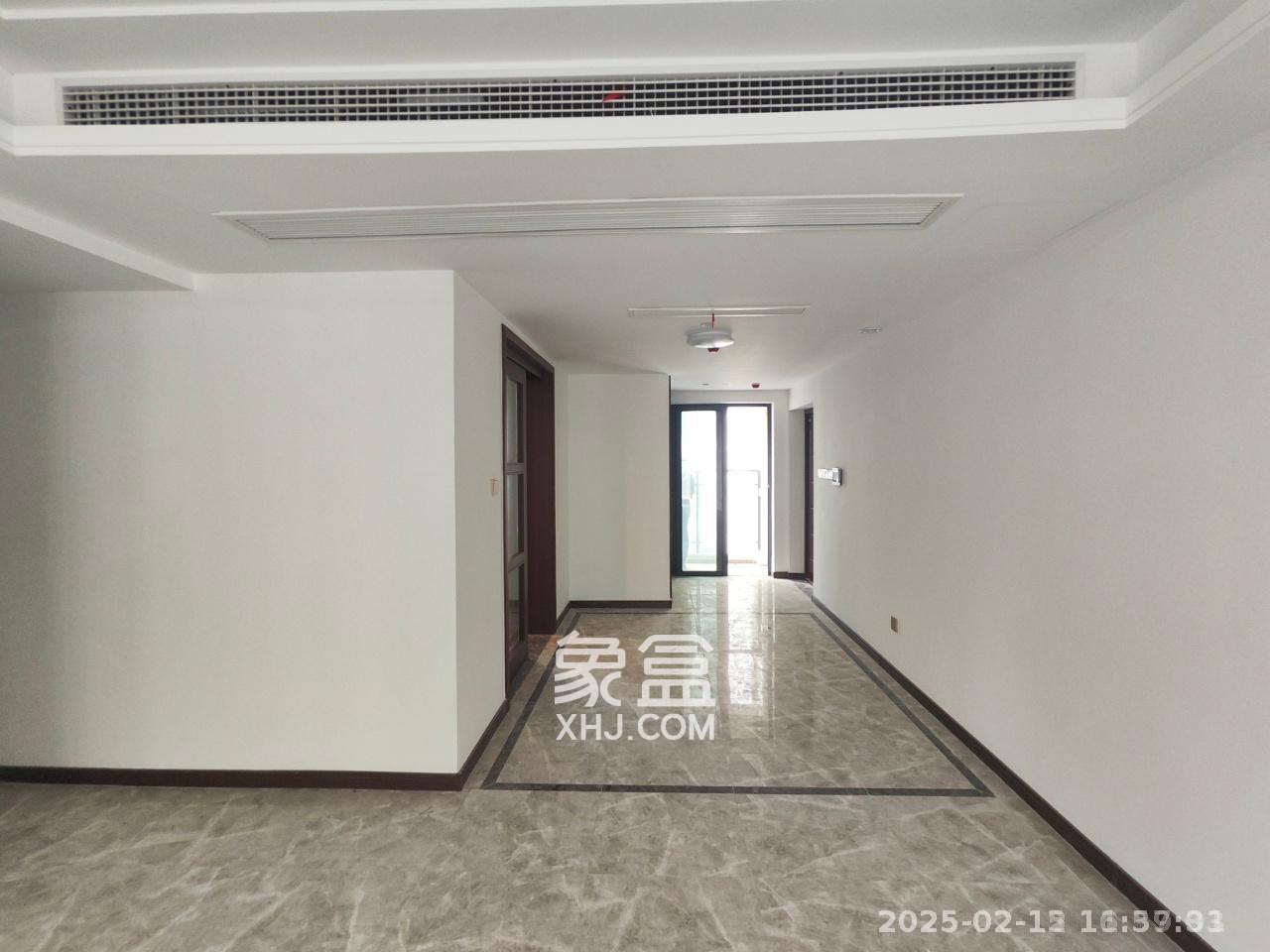 绿地长沙城际空间站（柏仕佳苑）  4室2厅2卫   3900.00元/月室内图