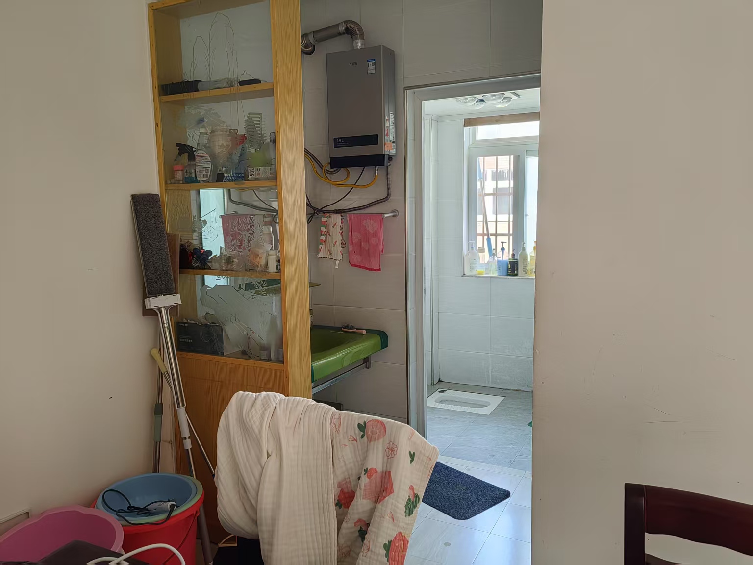 梓瑞小区  3室2厅1卫    1100.0元/月 梓瑞小区  3室2厅1卫    1100.0元/月室内图