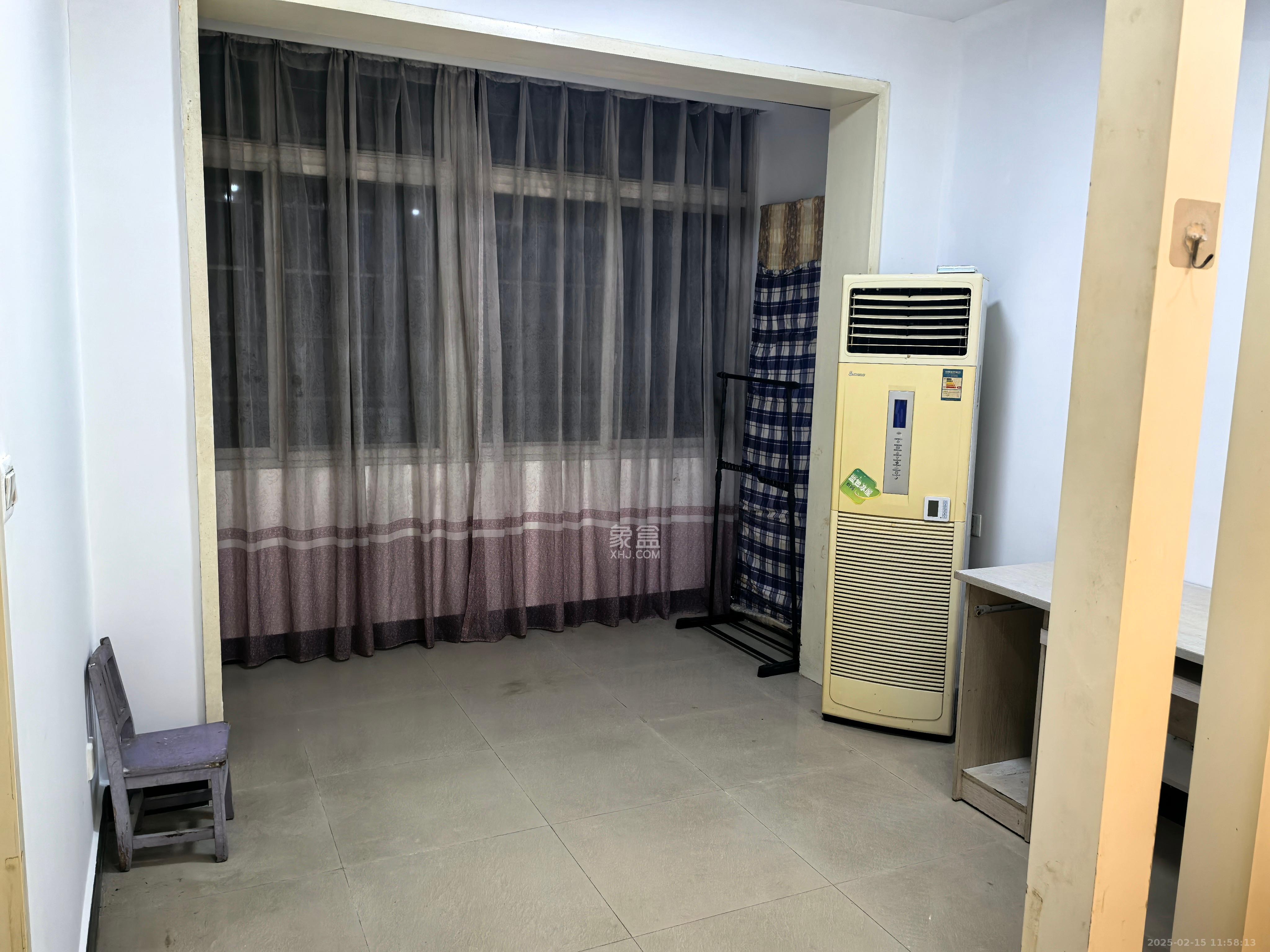 邮电新村  3室2厅1卫    2200.0元/月室内图