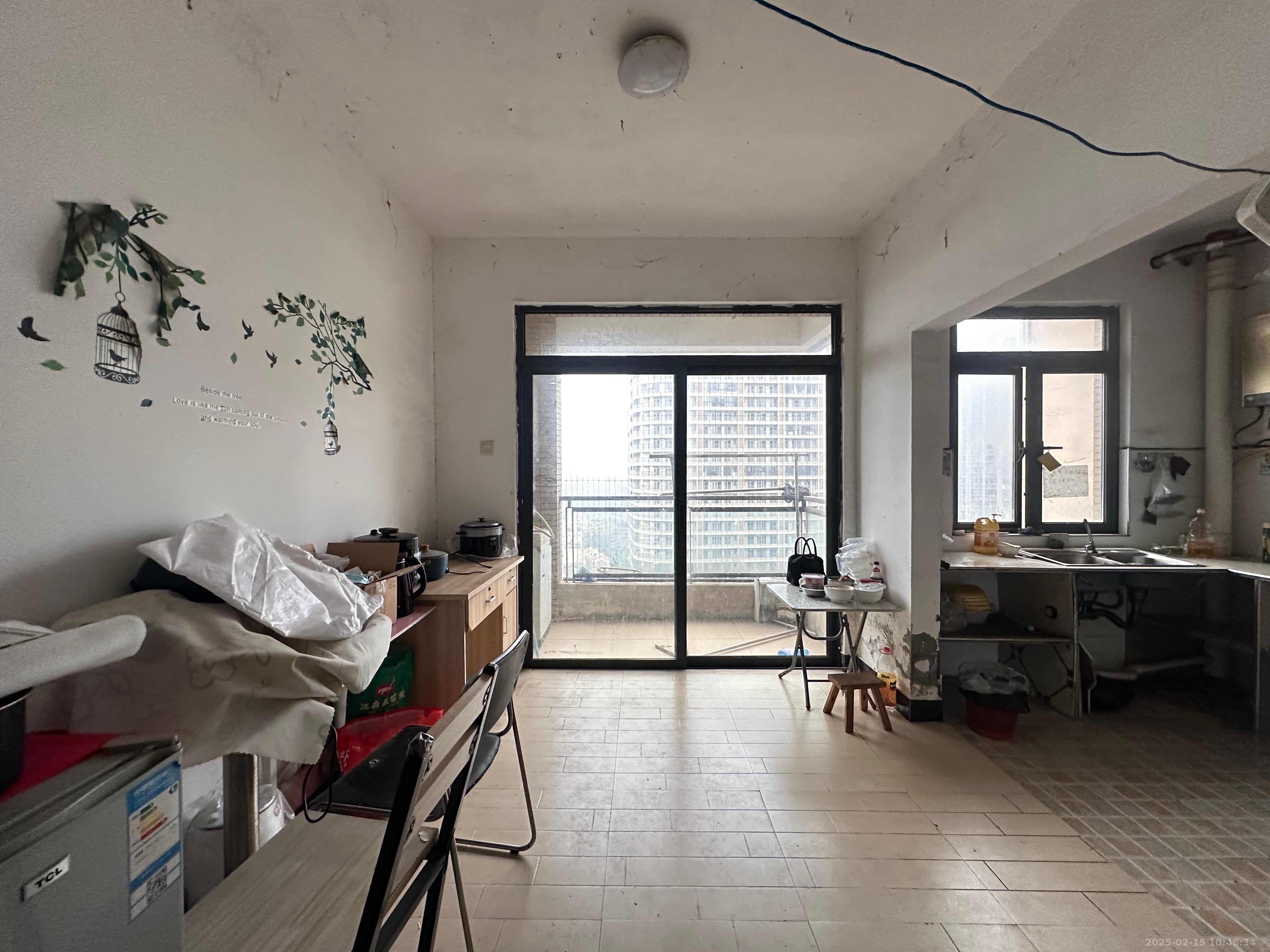 藏珑湖上国际花园 4室2厅2卫 3000.0元/月 藏珑湖上国际花园 4室2厅2卫 3000.0元/月室内图