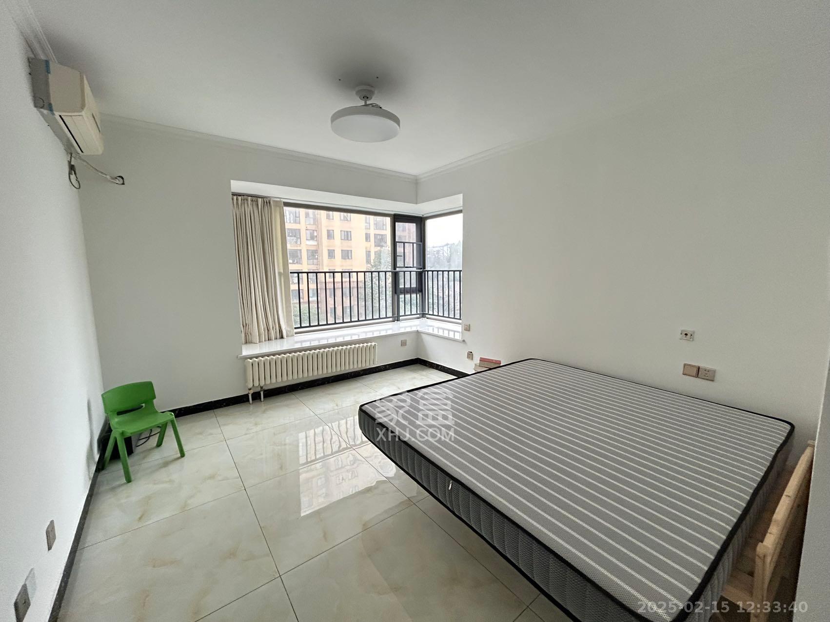 怡海星城 3室2厅2卫 2300.0元/月 怡海星城 3室2厅2卫 2300.0元/月室内图