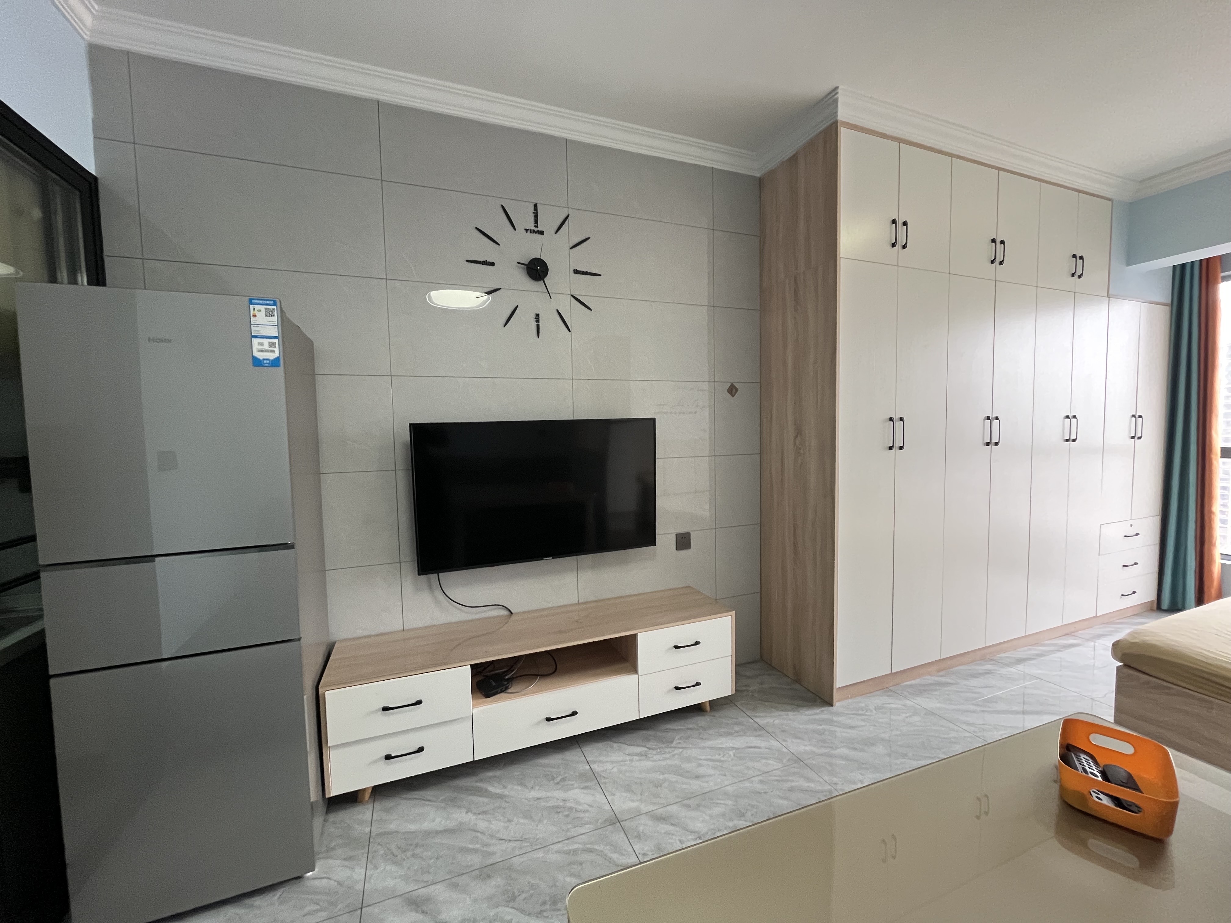 鸿浩达吉星广场(秀石街)  1室1厅1卫    1000.0元/月室内图