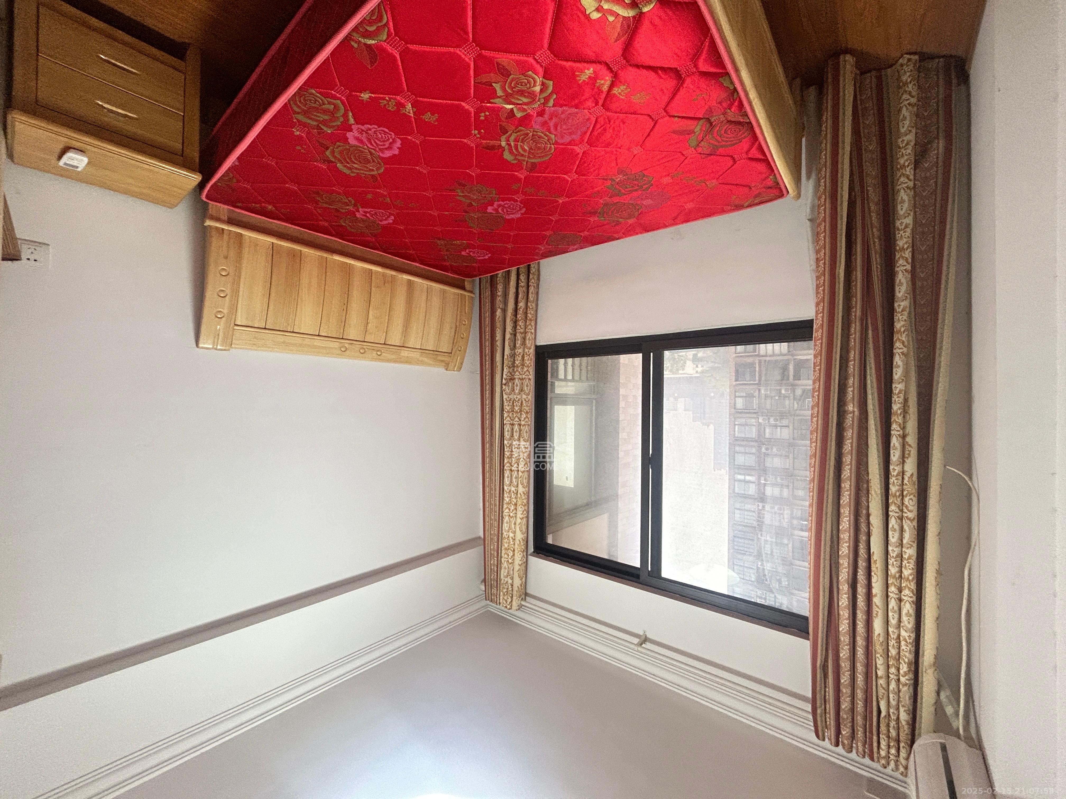 康桥长郡  2室2厅1卫   1600.00元/月室内图
