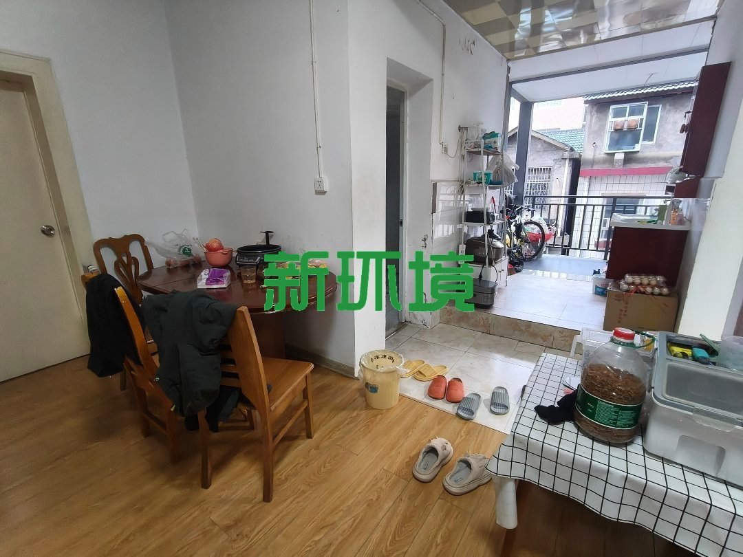 计生委宿舍  3室2厅2卫   49.80万客厅