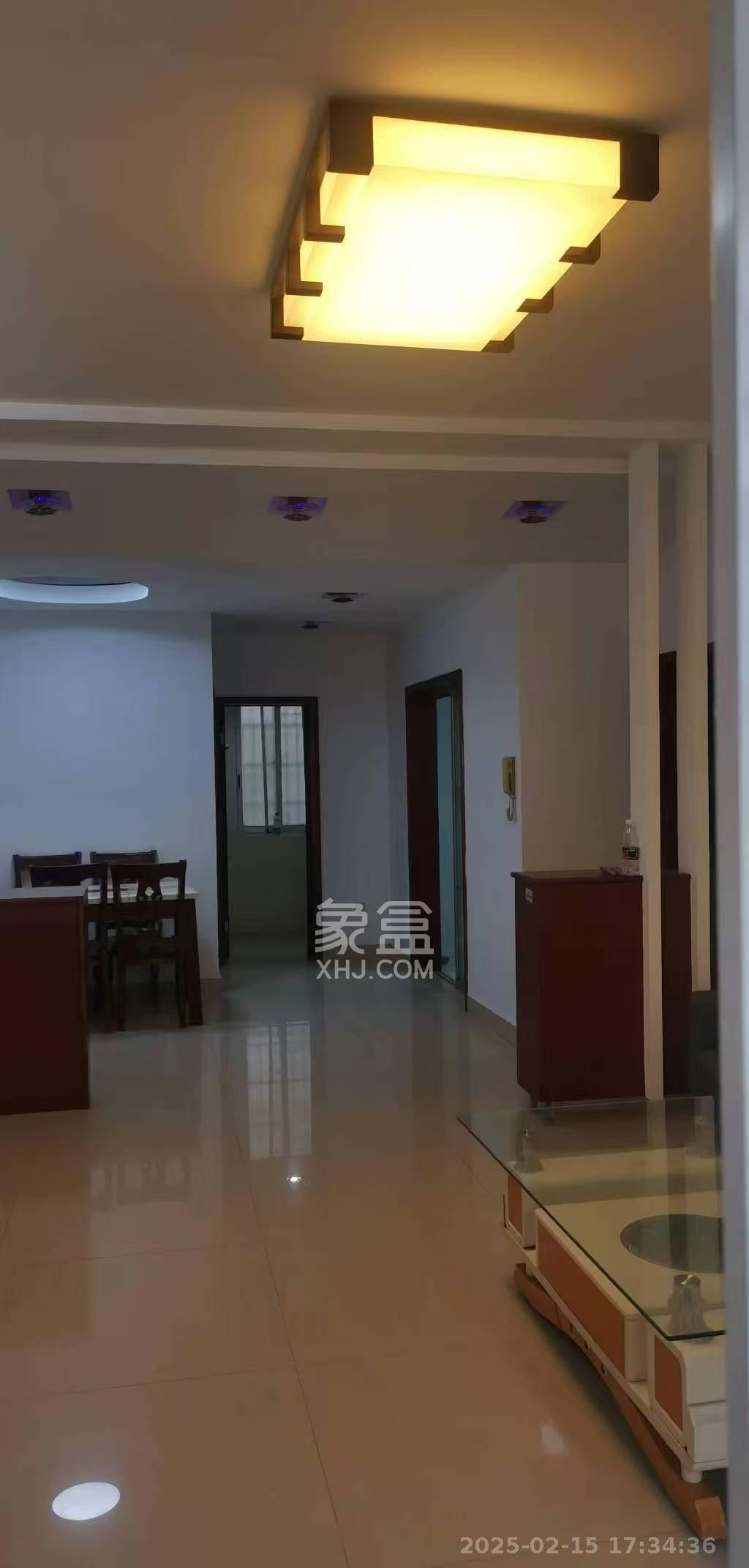 山水人家三期  3室2厅2卫   1600.00元/月