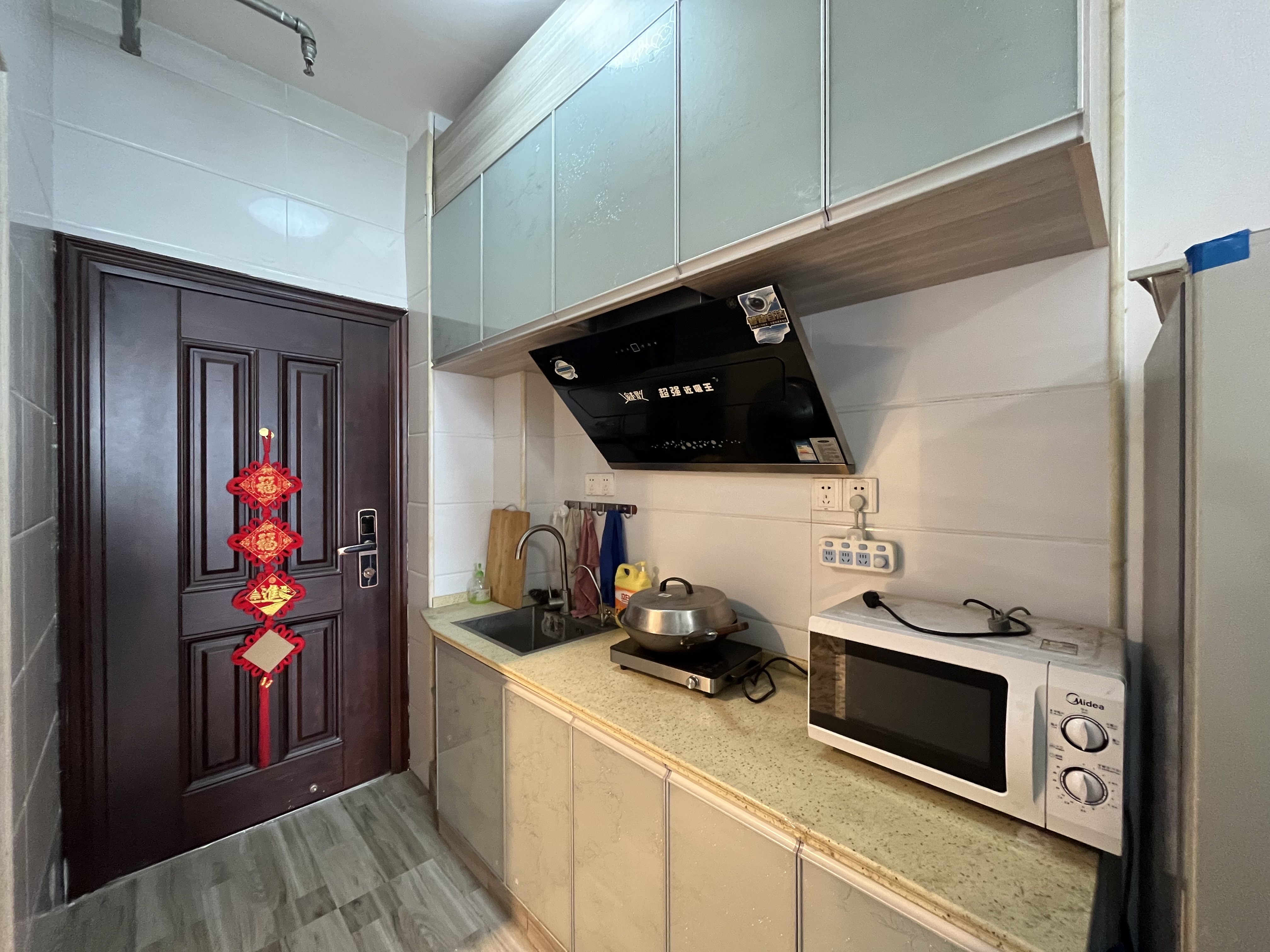 盛世时代广场  1室1厅1卫    1100.0元/月室内图