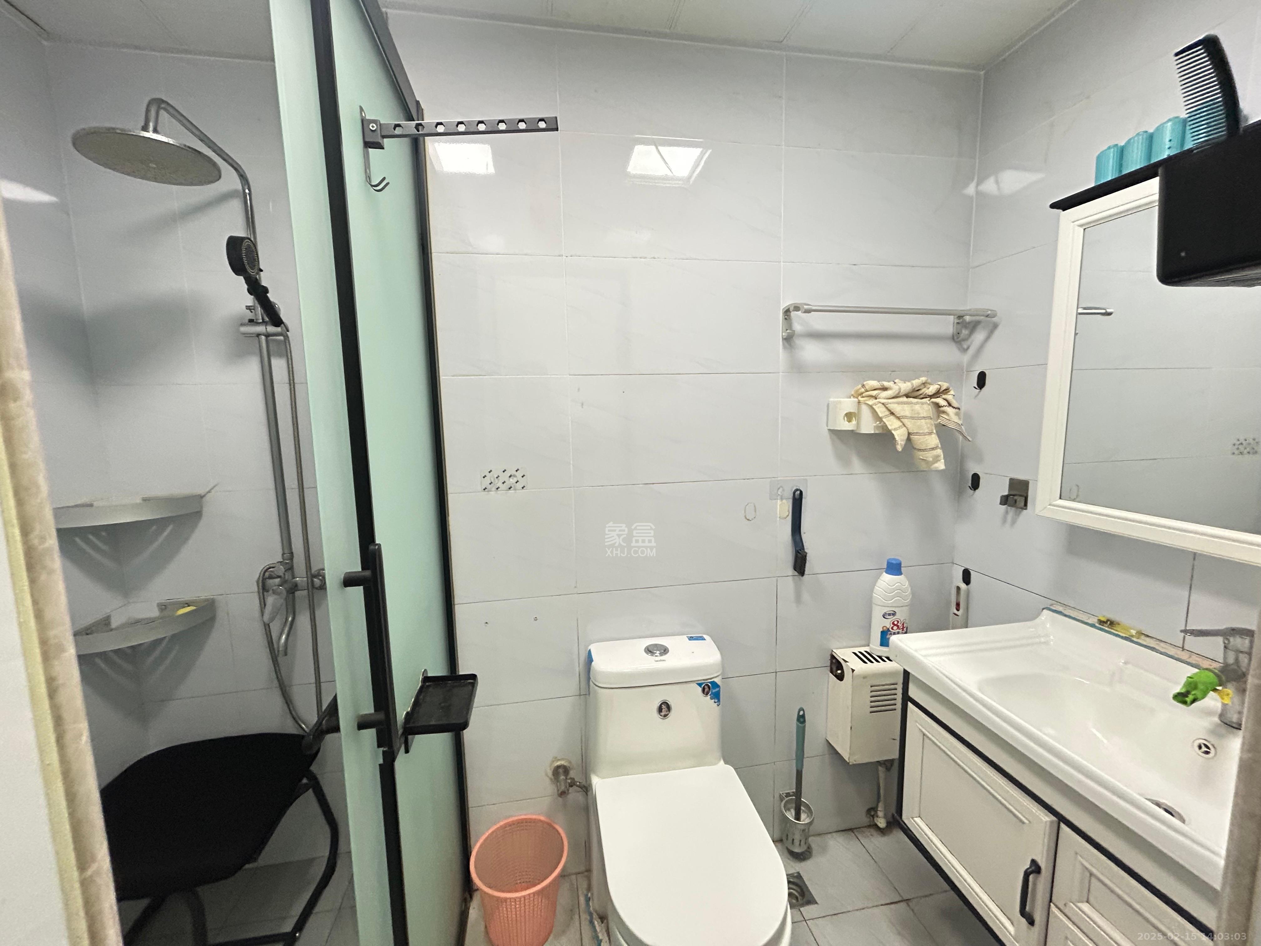 怡海星城 1室1厅1卫 900.0元/月 怡海星城 1室1厅1卫 900.0元/月室内图