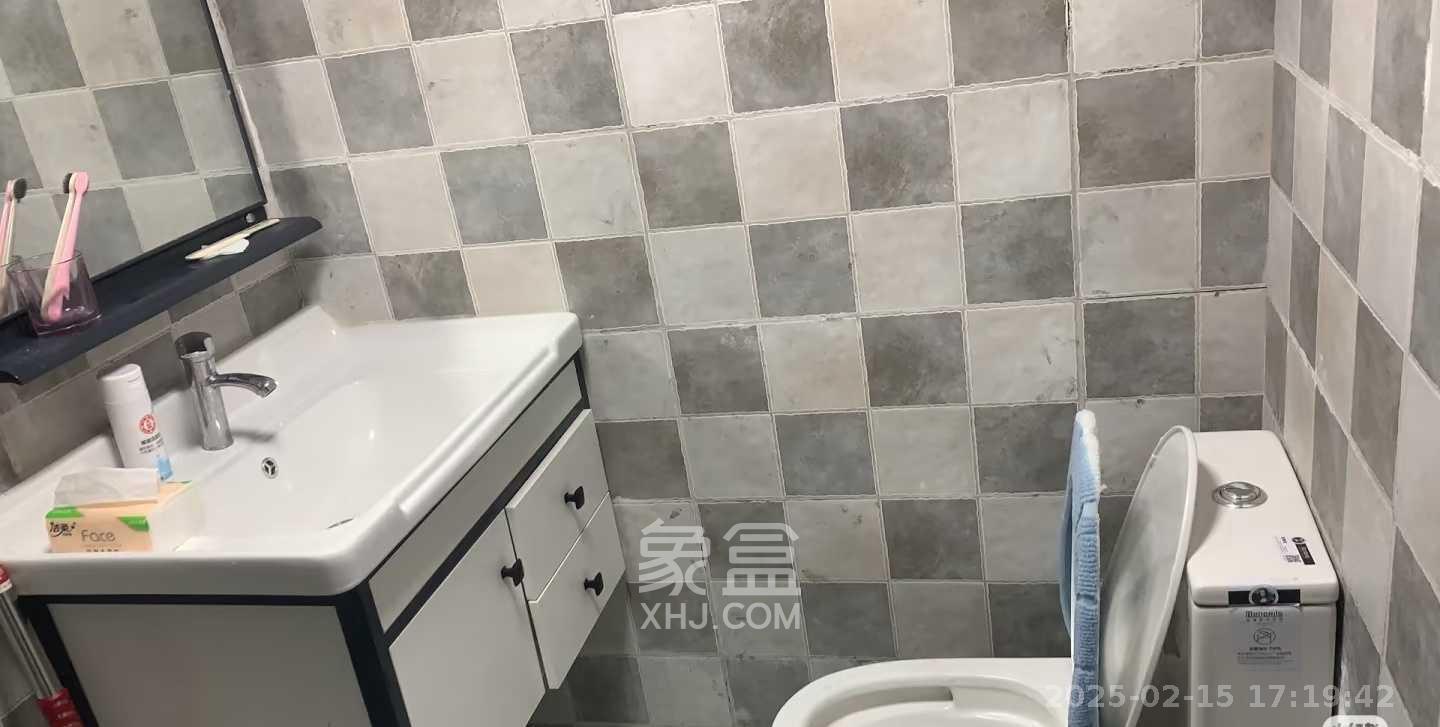 盛景谷山里 1室1厅1卫 1100.0元/月 盛景谷山里 1室1厅1卫 1100.0元/月室内图