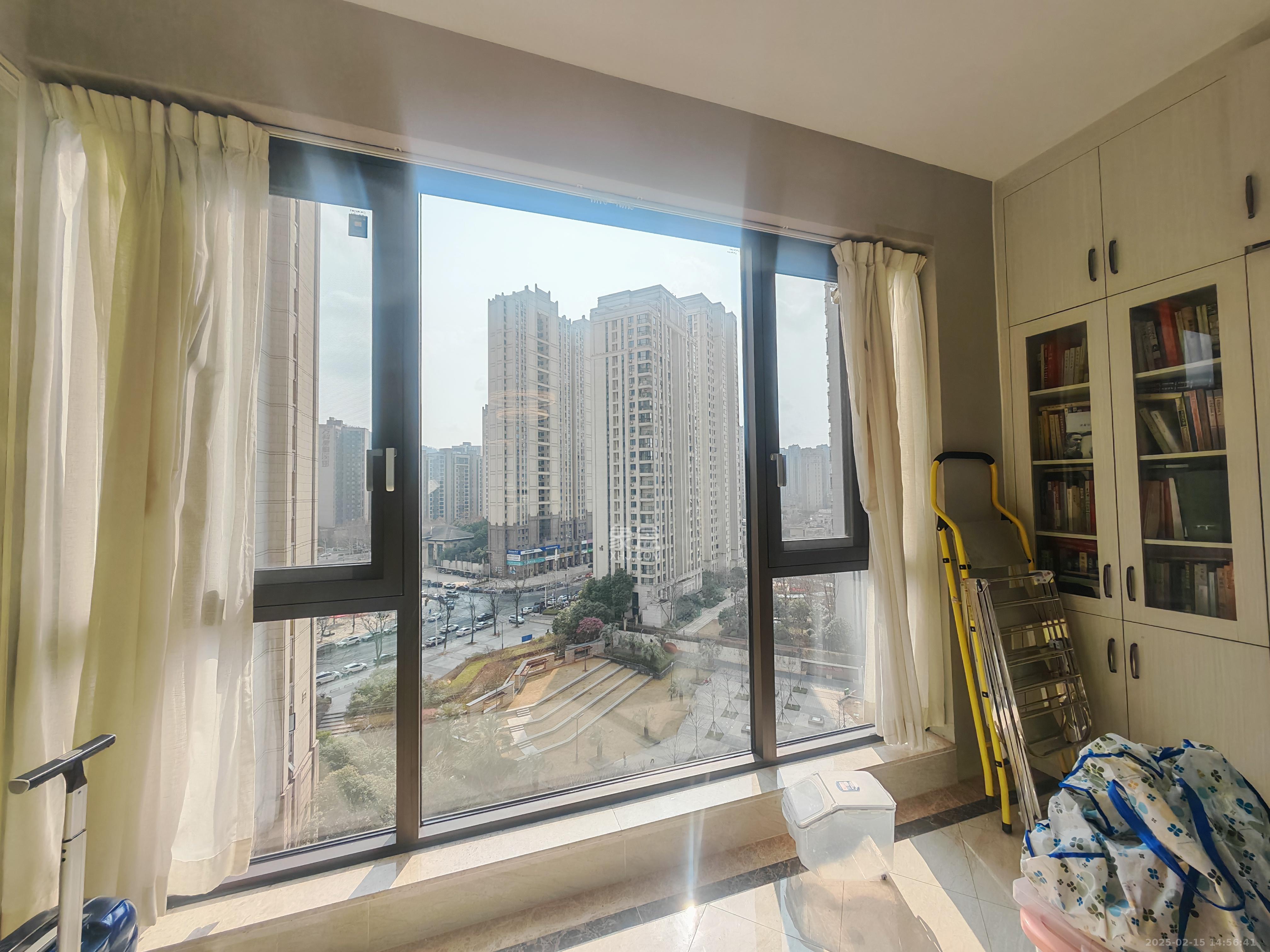 金茂梅溪湖  3室2厅2卫    8500.0元/月 金茂梅溪湖  3室2厅2卫    8500.0元/月室内图