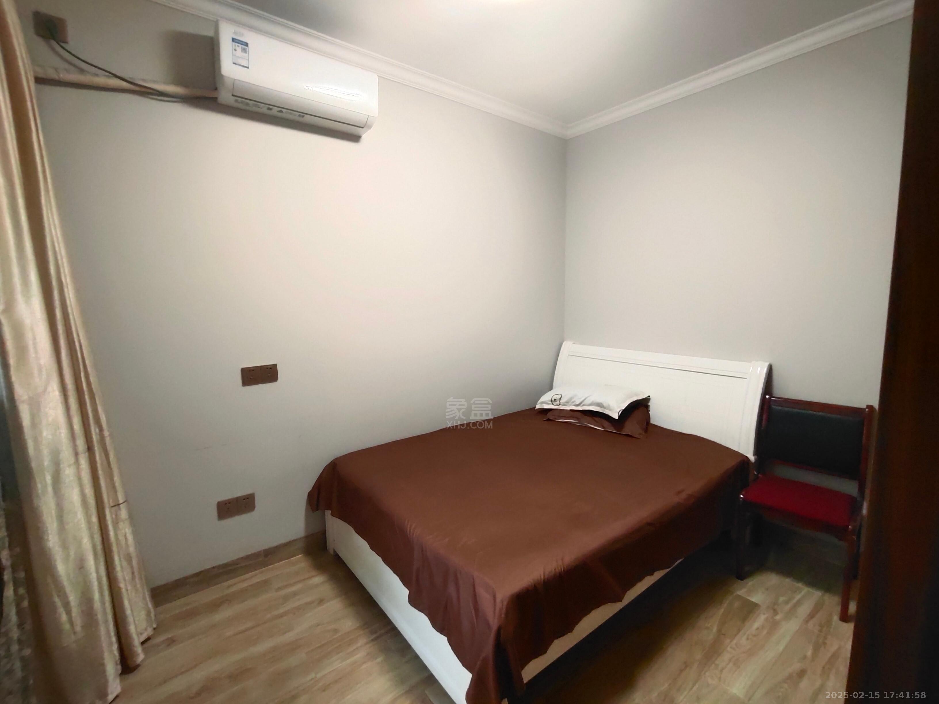 流金岁月-华晨国际 2室2厅1卫 1700.0元/月 流金岁月-华晨国际 2室2厅1卫 1700.0元/月室内图