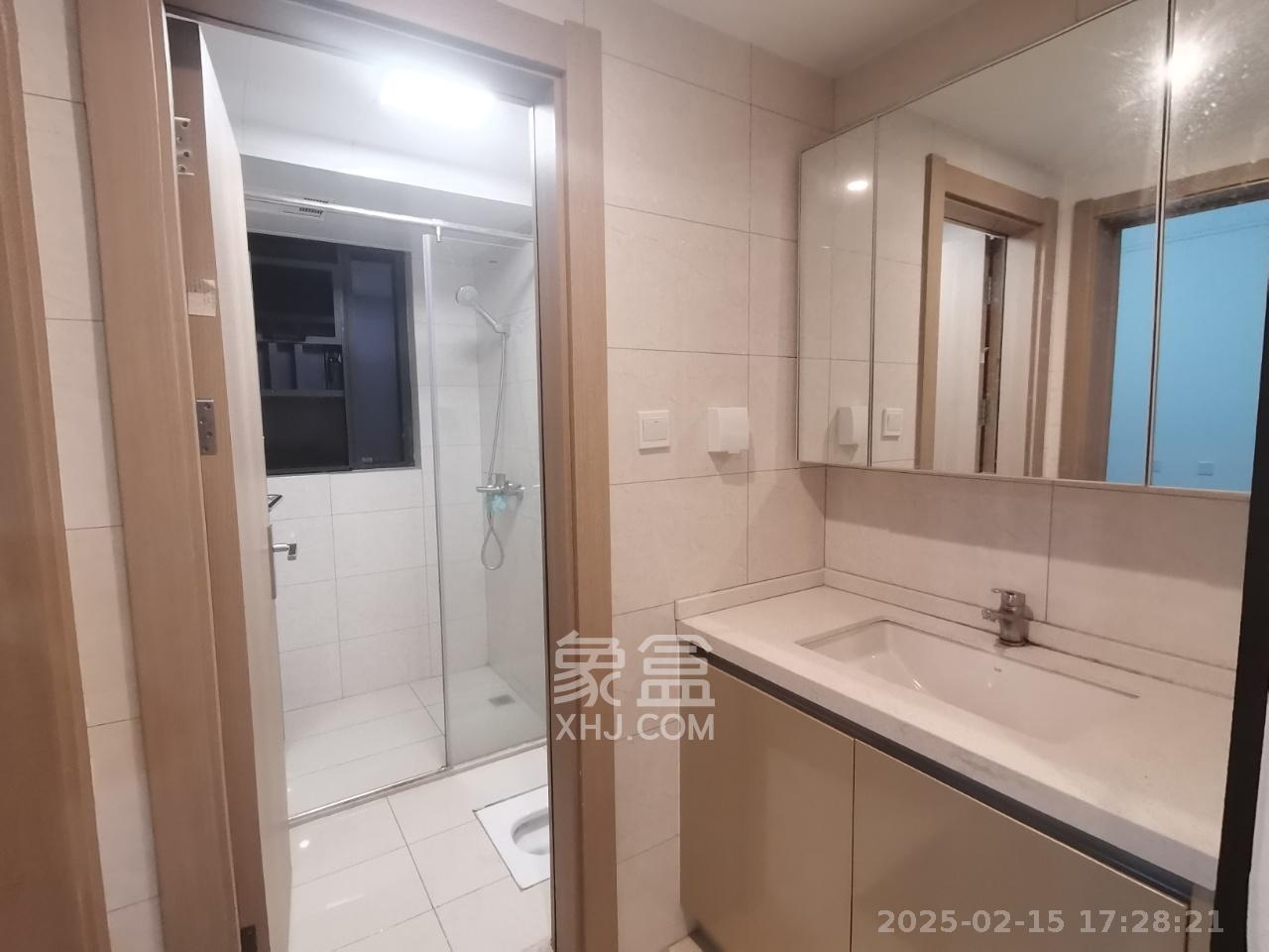 长沙高铁吾悦广场 3室2厅2卫 3300.0元/月 长沙高铁吾悦广场 3室2厅2卫 3300.0元/月室内图