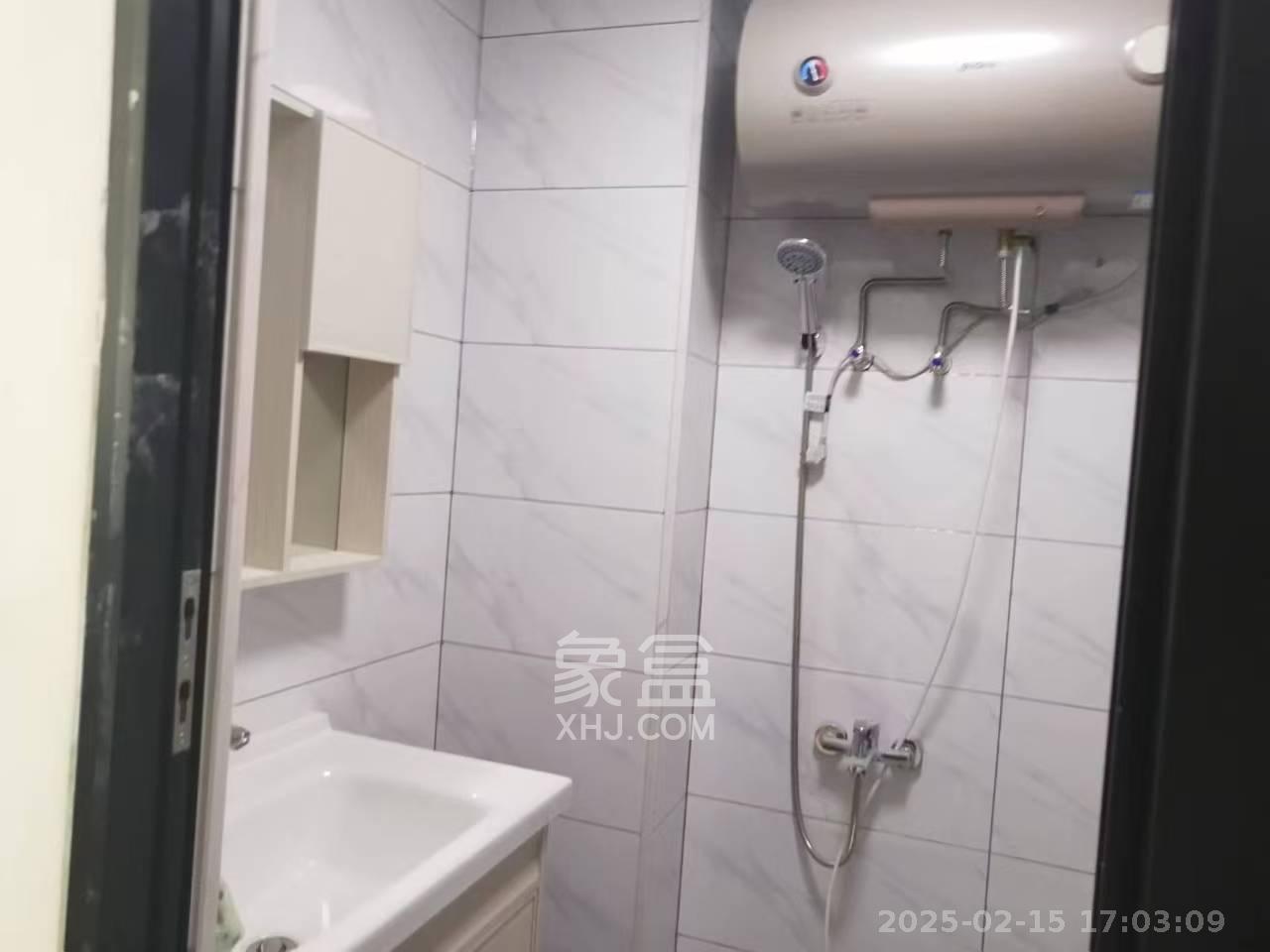 阿舍南2号(花之林大厦) 1室1厅1卫 1000.0元/月 阿舍南2号(花之林大厦) 1室1厅1卫 1000.0元/月室内图