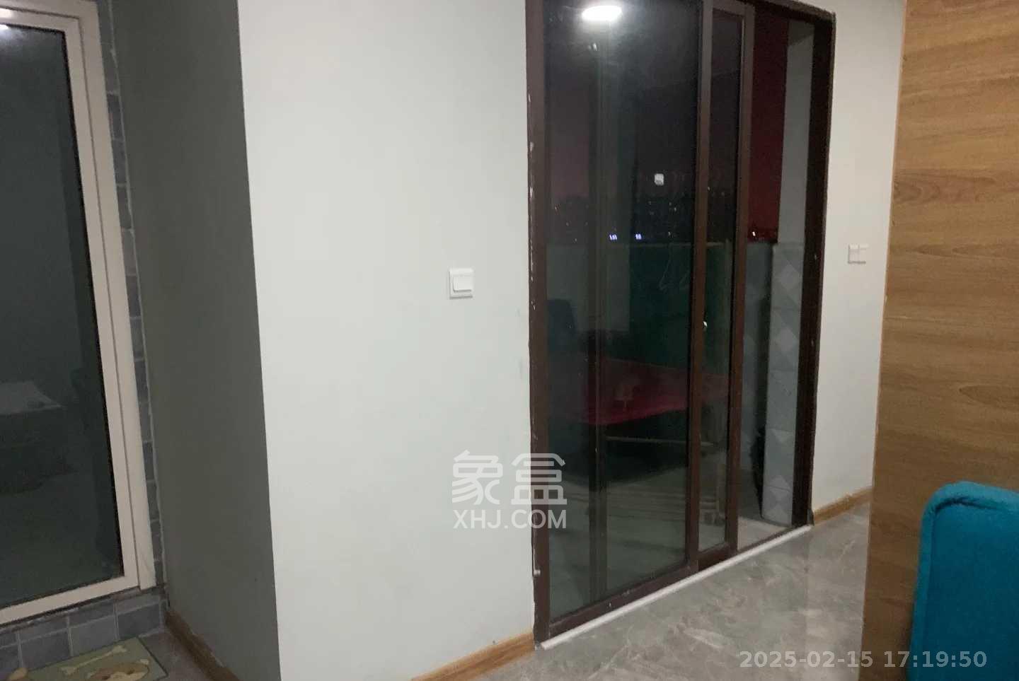 盛景谷山里 1室1厅1卫 1100.0元/月 盛景谷山里 1室1厅1卫 1100.0元/月室内图