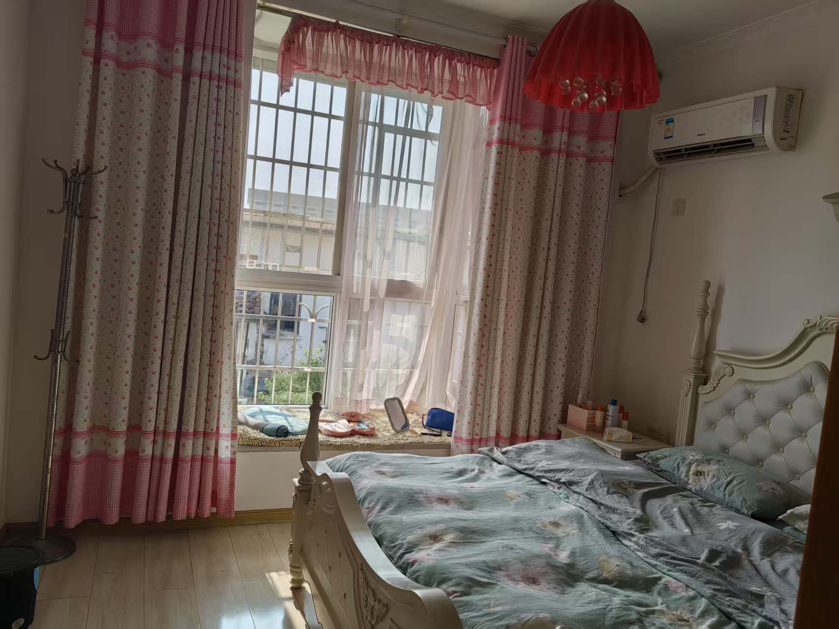 梓瑞小区  3室2厅1卫    1100.0元/月 梓瑞小区  3室2厅1卫    1100.0元/月室内图