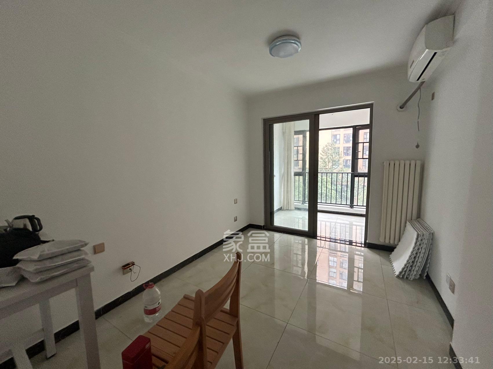 怡海星城  3室2厅2卫    2300.0元/月室内图