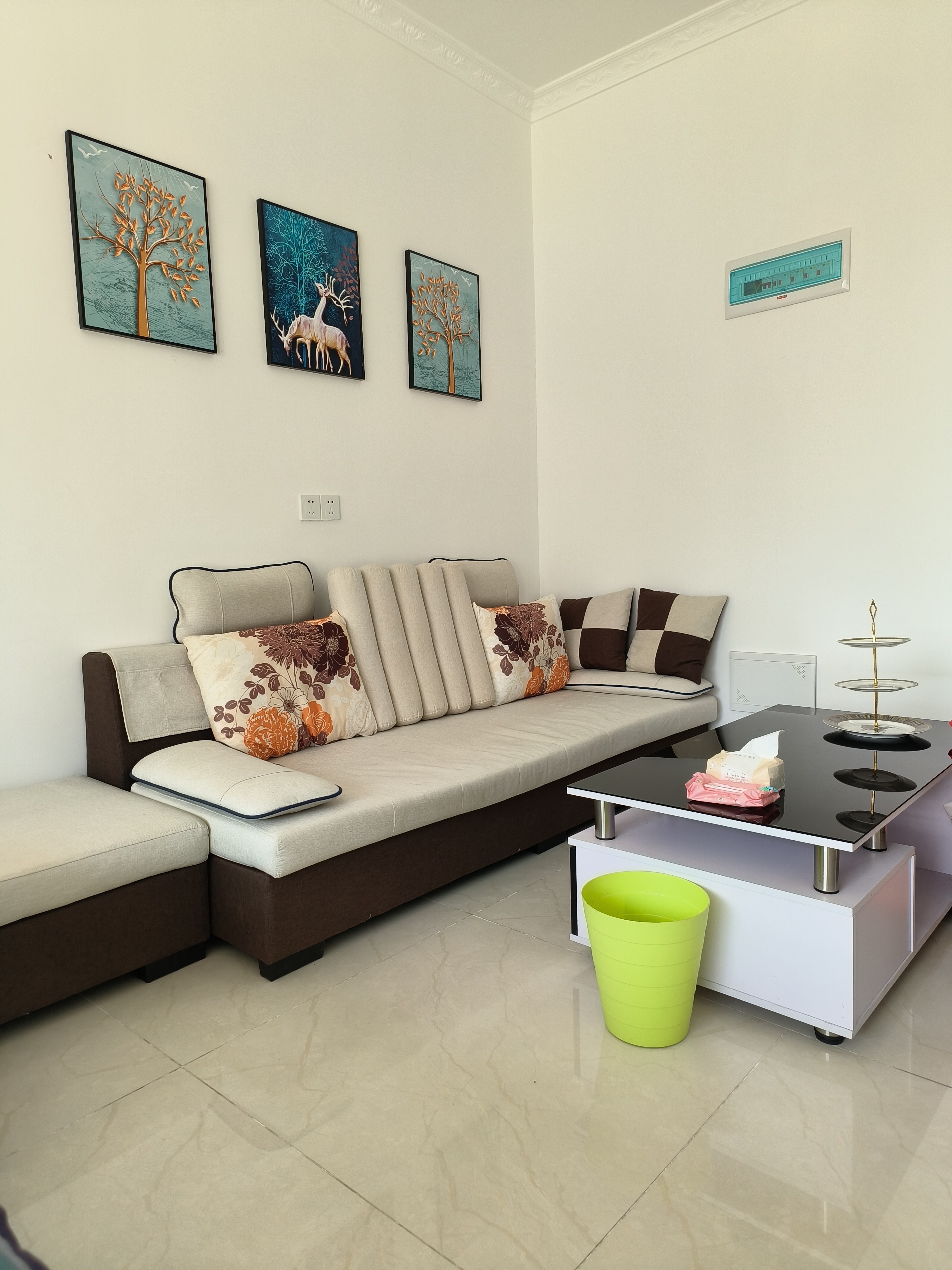 鸿浩达吉星广场(秀石街)  1室1厅1卫    1000.0元/月