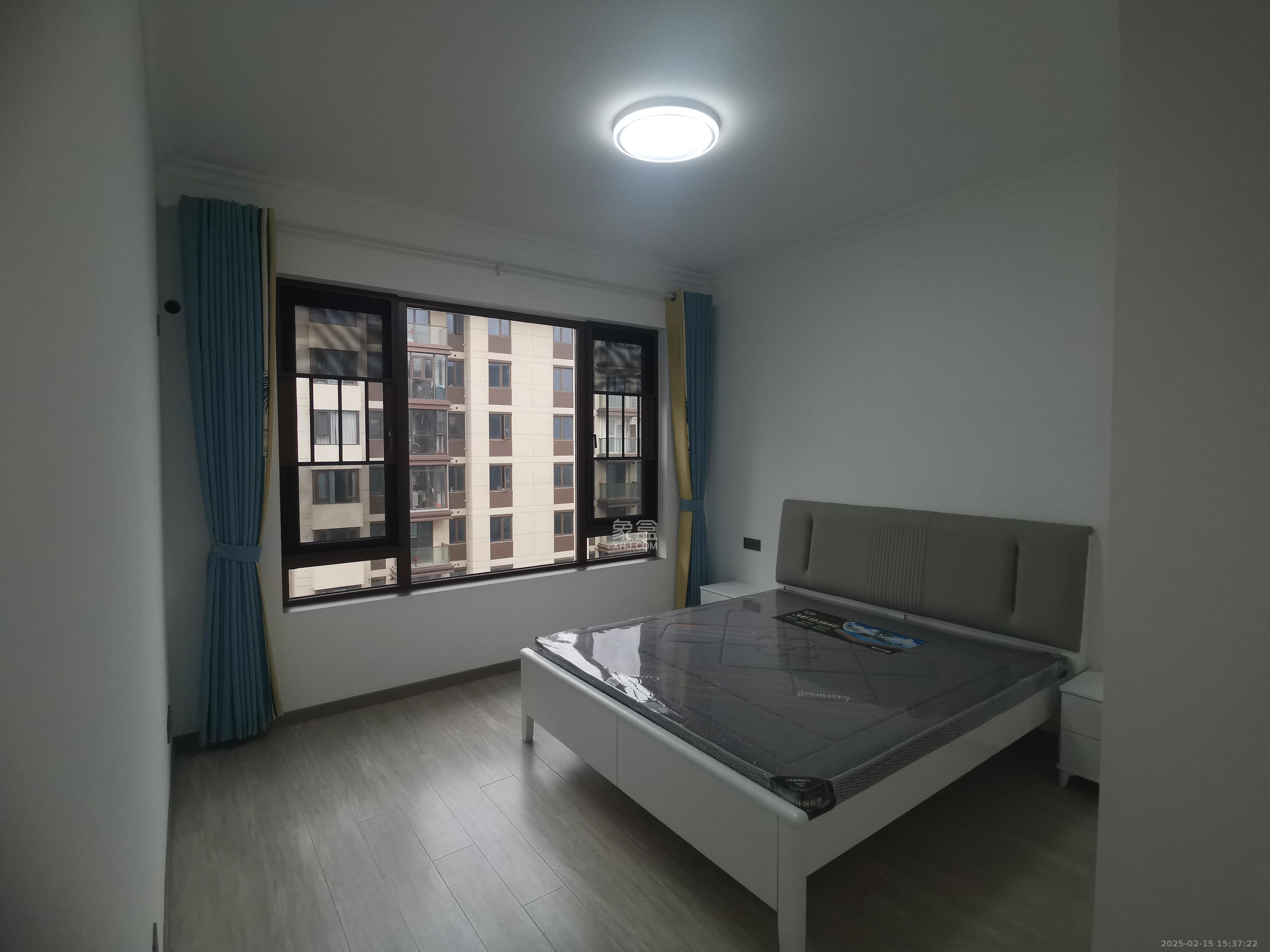 绿地麓湖郡  5室2厅2卫    4000.0元/月 绿地麓湖郡  5室2厅2卫    4000.0元/月室内图