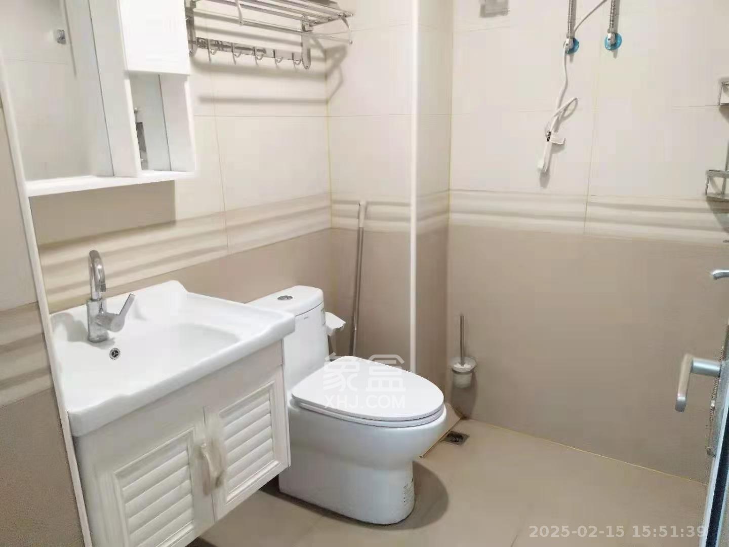 中交里城  0室1厅1卫   1500.00元/月室内图