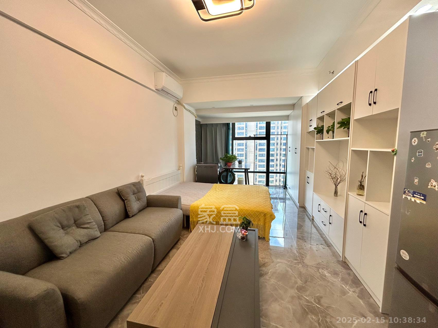 裕天国际商汇中心 1室1厅1卫 1600.0元/月 裕天国际商汇中心 1室1厅1卫 1600.0元/月室内图