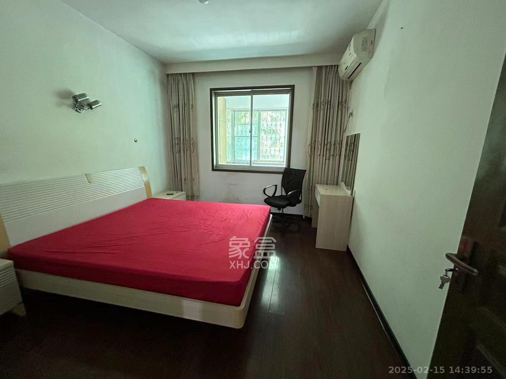 中南汽车世界 3室2厅2卫 1200.0元/月 中南汽车世界 3室2厅2卫 1200.0元/月室内图