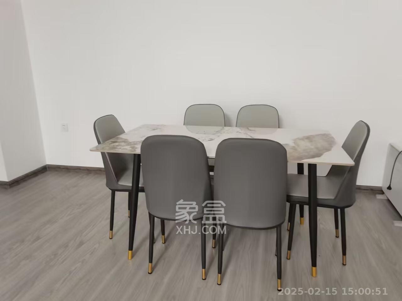 八方小区C区  3室2厅2卫   3800.00元/月室内图1