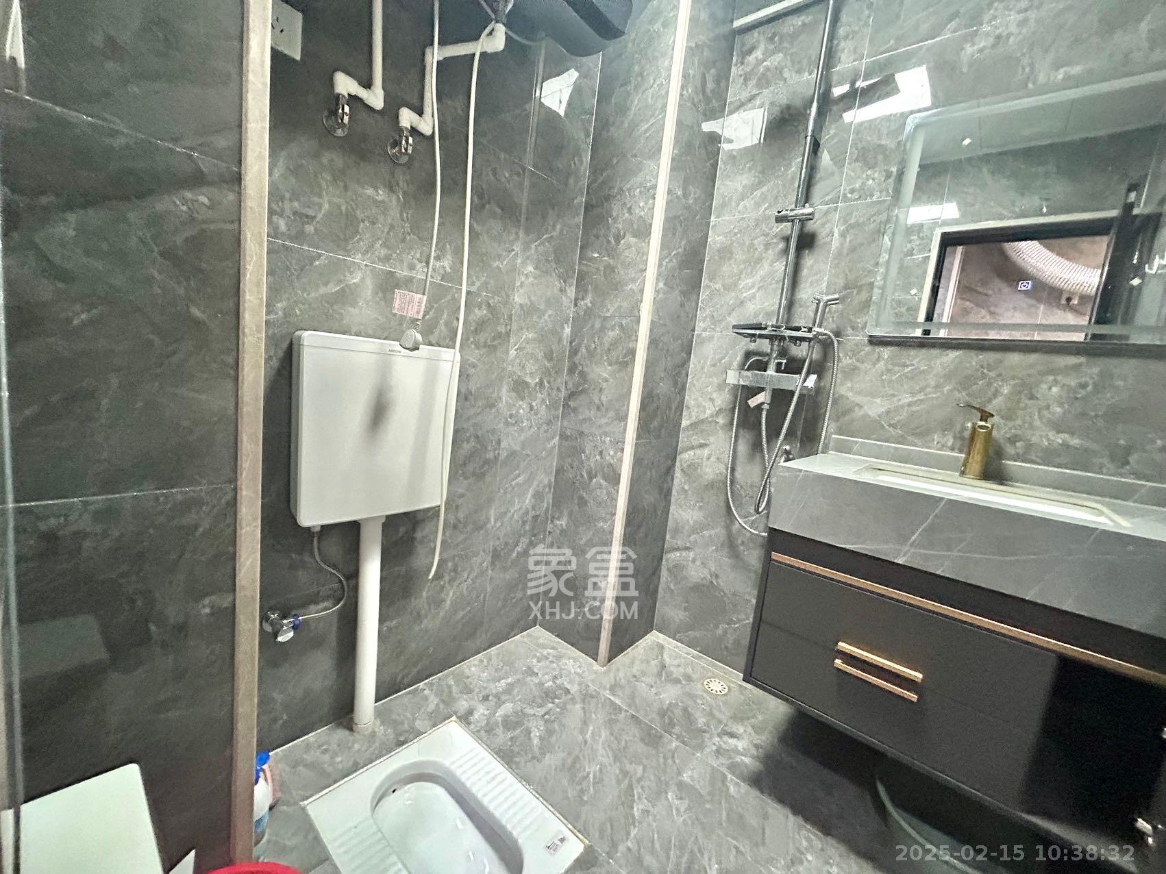 裕天国际商汇中心 1室1厅1卫 1600.0元/月 裕天国际商汇中心 1室1厅1卫 1600.0元/月室内图