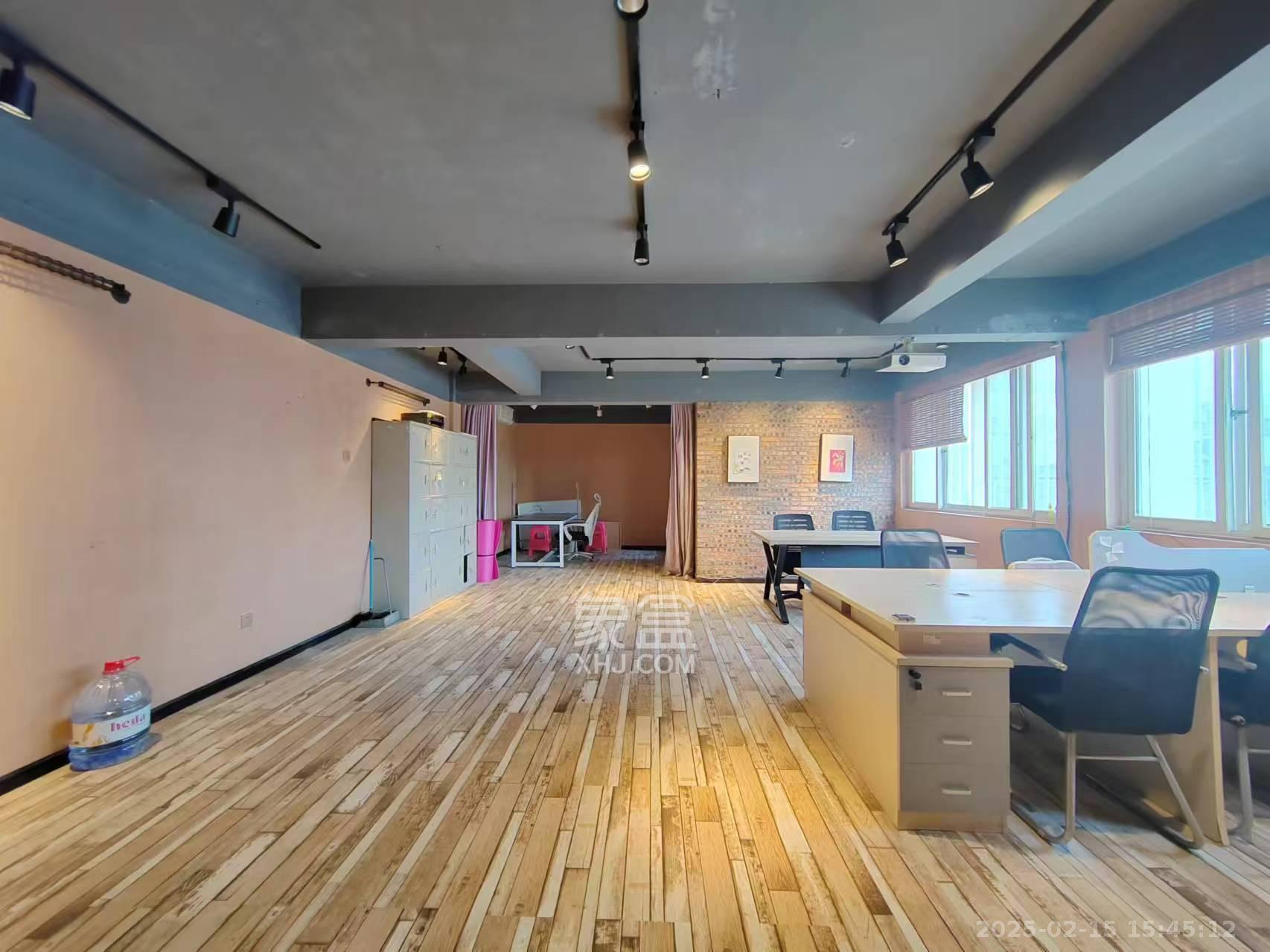 建鸿达现代公寓  1室1厅1卫   2600.00元/月室内图