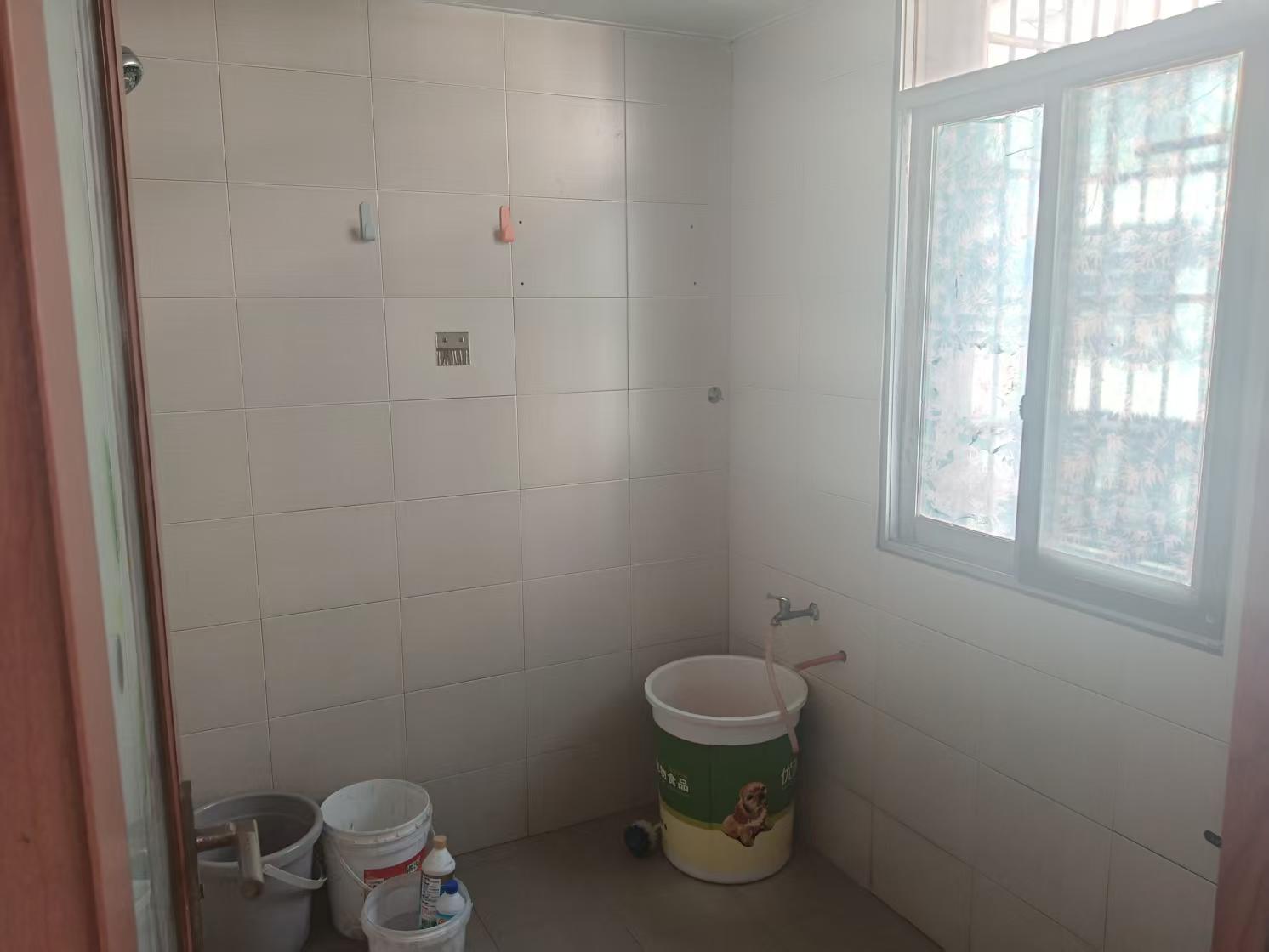 富桥市场 3室1厅1卫 1000.0元/月 富桥市场 3室1厅1卫 1000.0元/月室内图