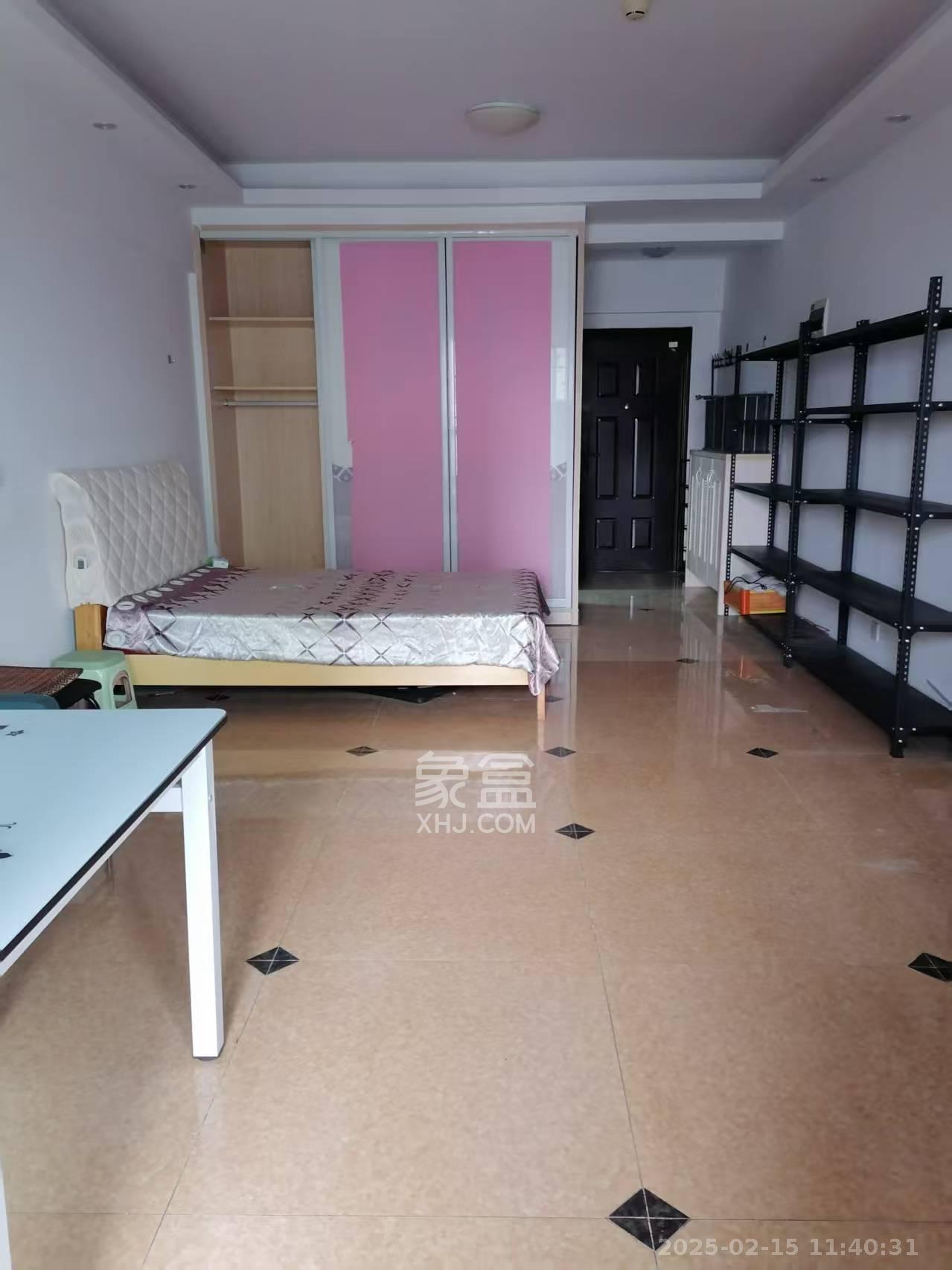 山水湾  1室1厅1卫    1400.0元/月 山水湾  1室1厅1卫    1400.0元/月室内图