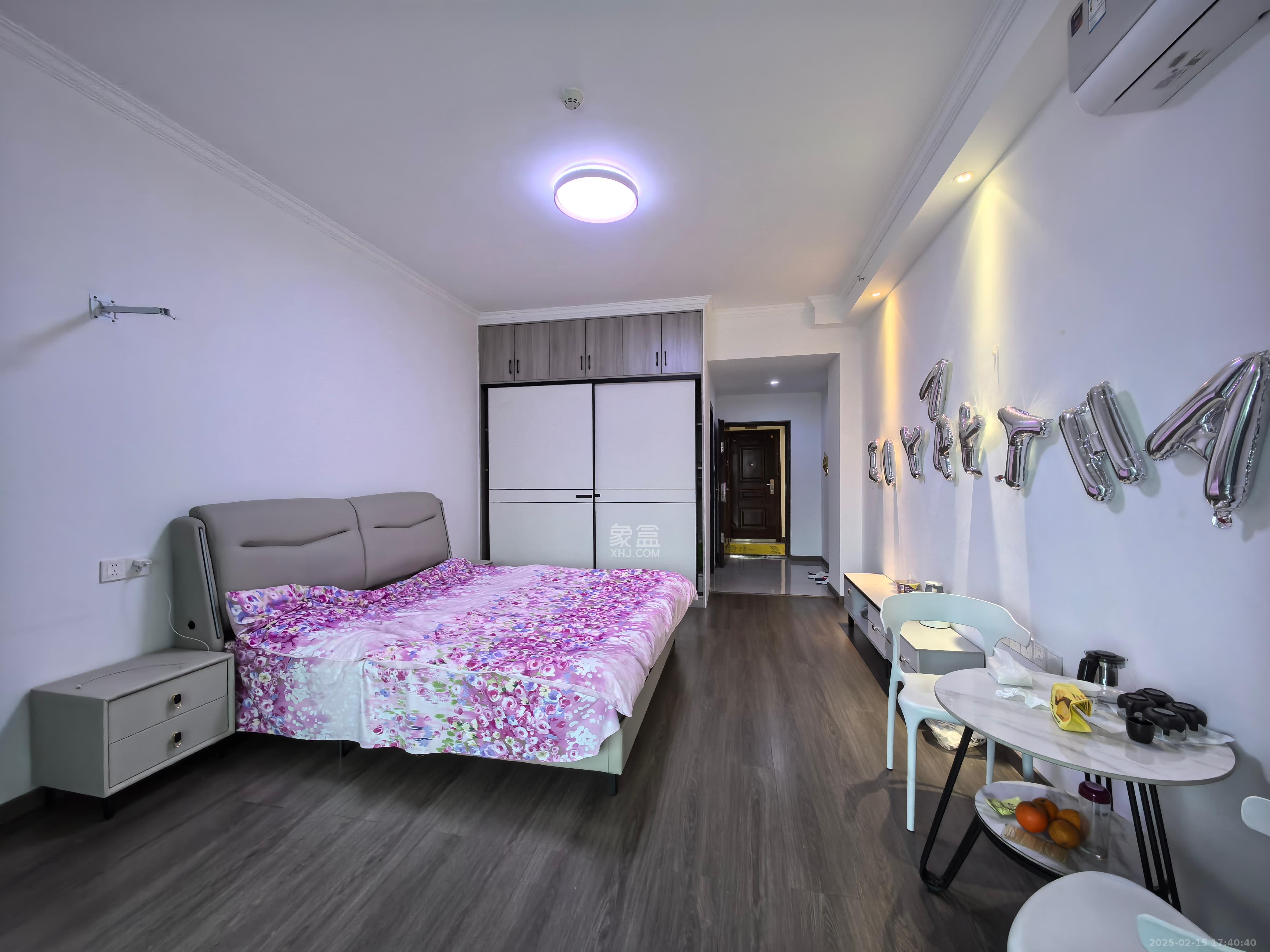 中建嘉和城  1室1厅1卫    1600.0元/月 中建嘉和城  1室1厅1卫    1600.0元/月